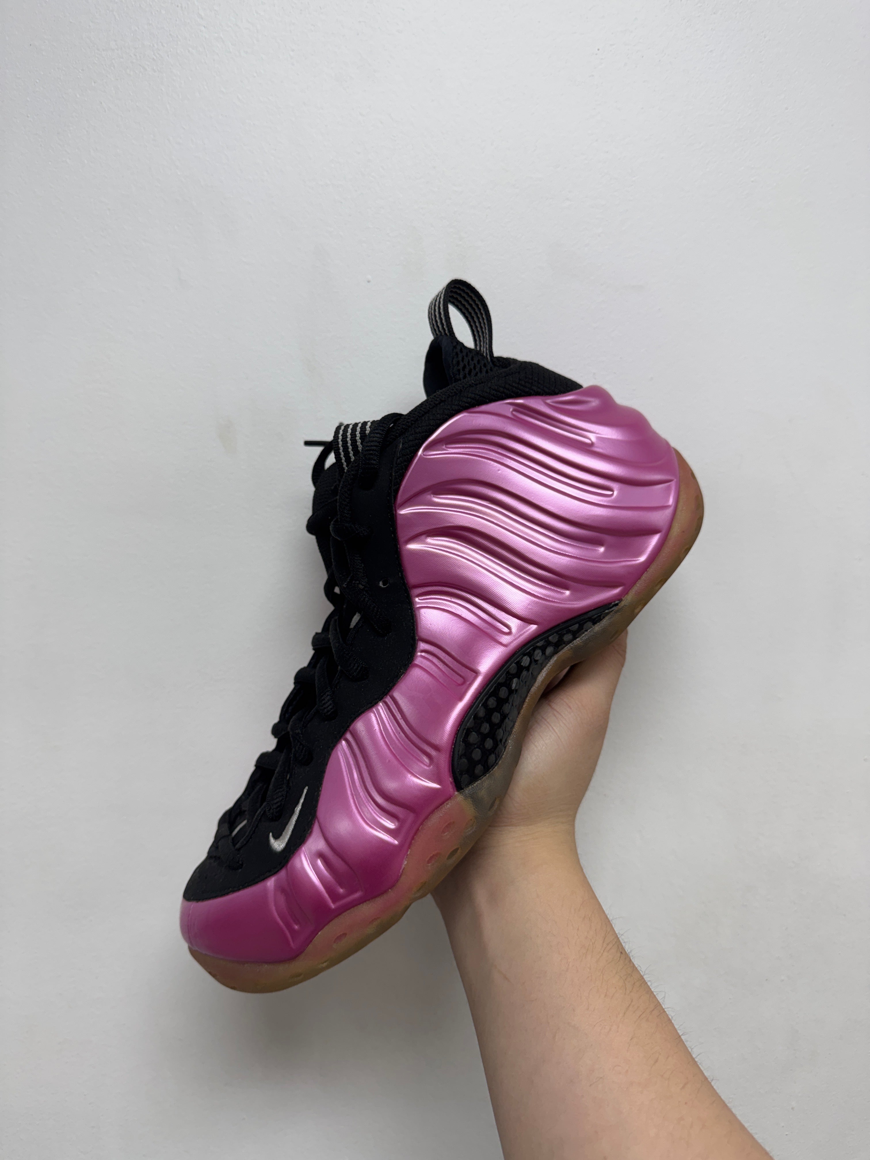 Nike Air Foamposite One Pearlized Pink Sneakers