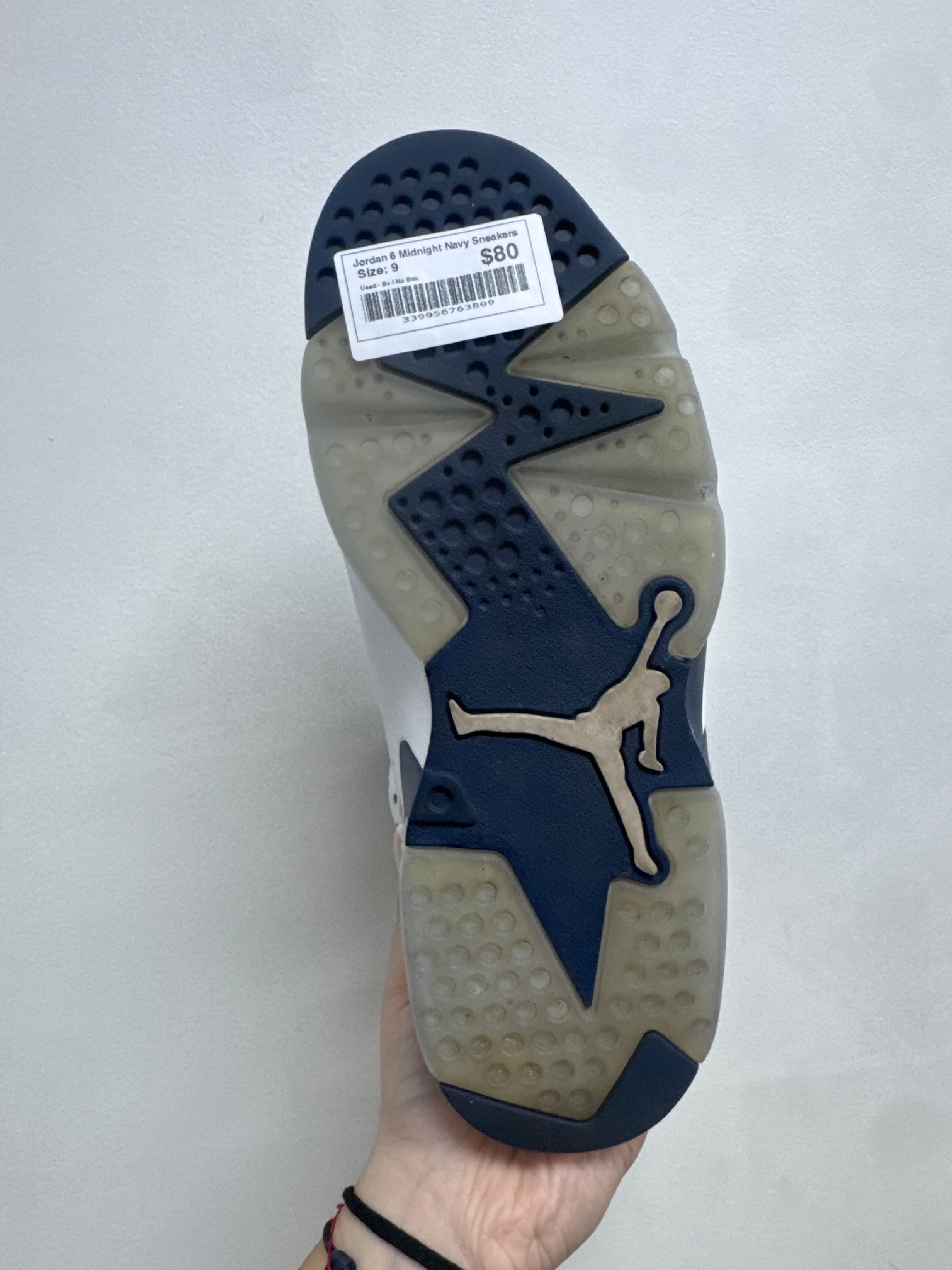 Jordan 6 Midnight Navy Sneakers