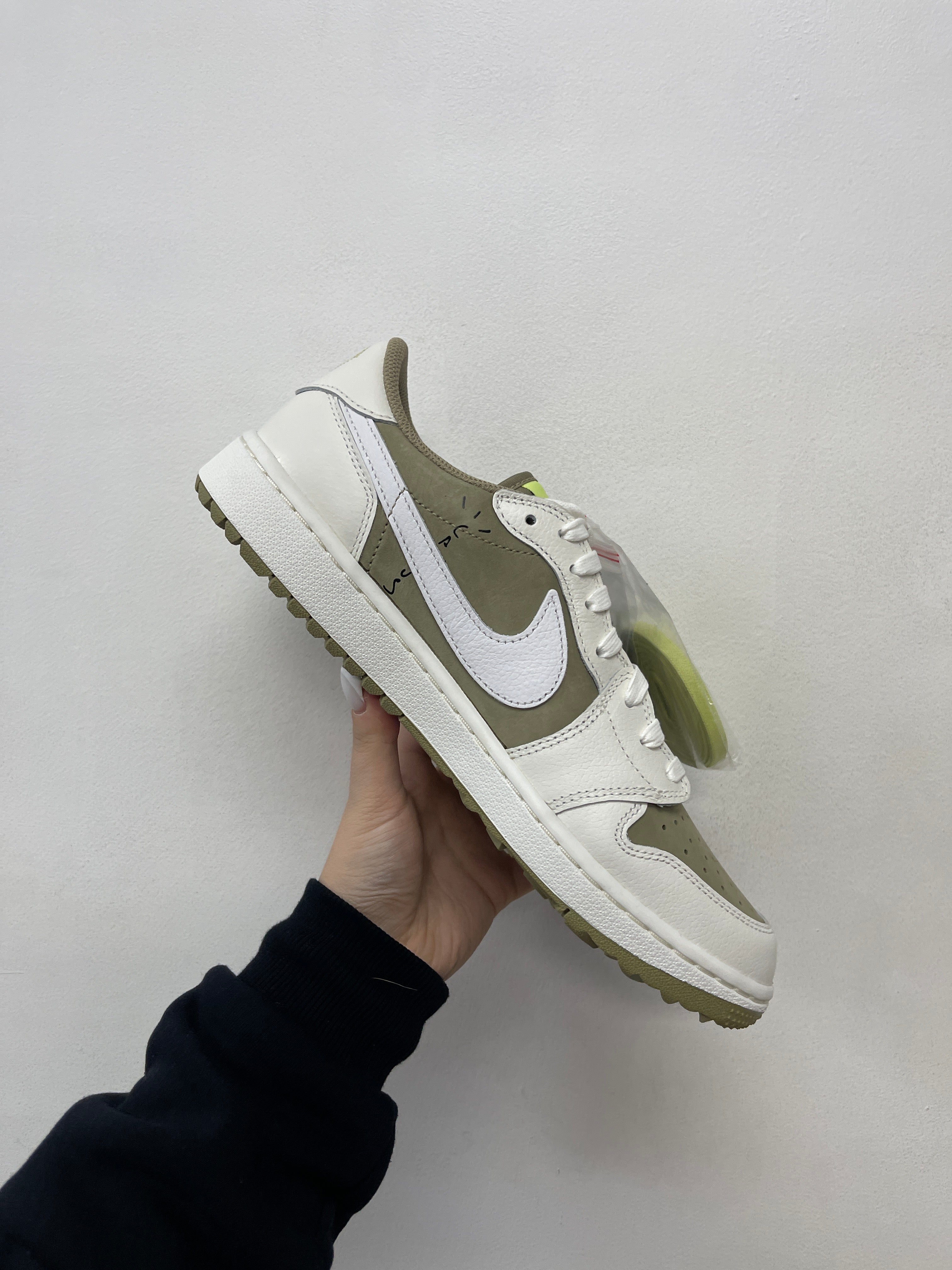 Jordan 1 Low Travis Golf Green Sneakers