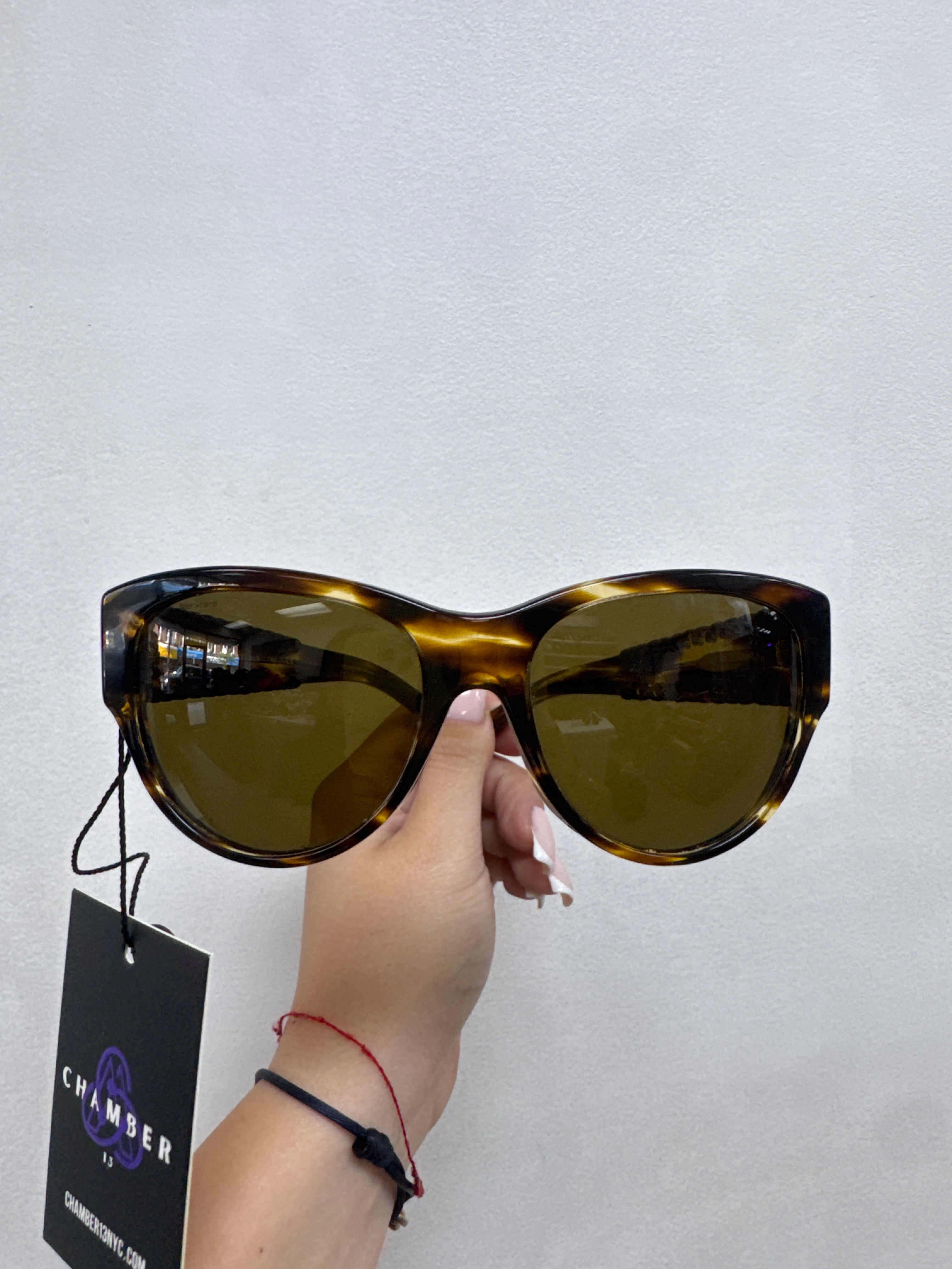 Burberry Brown Tortoiseshell Leather Stitching Sunglasses