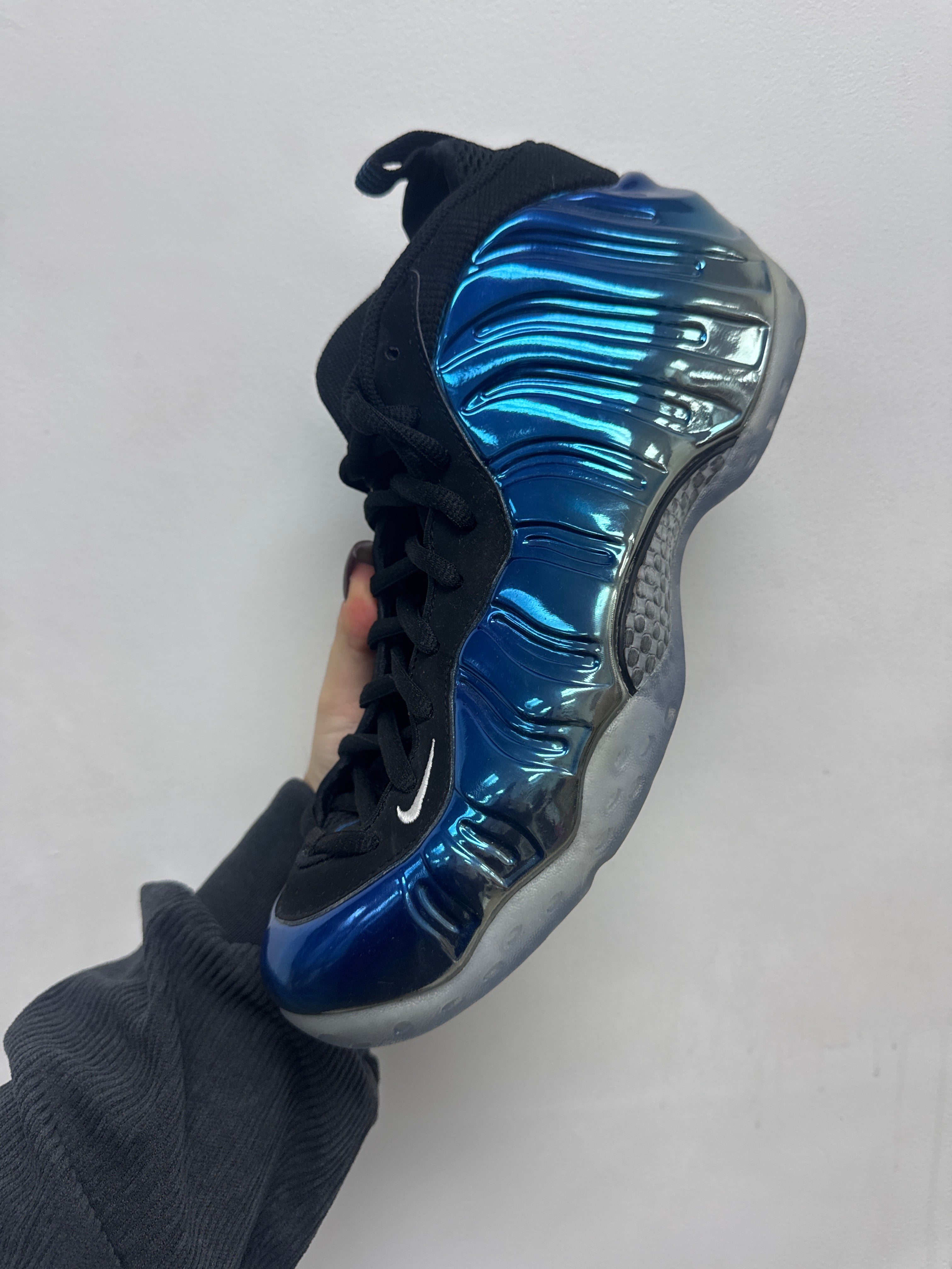 Nike Air Foamposite Blue Mirror Sneakers