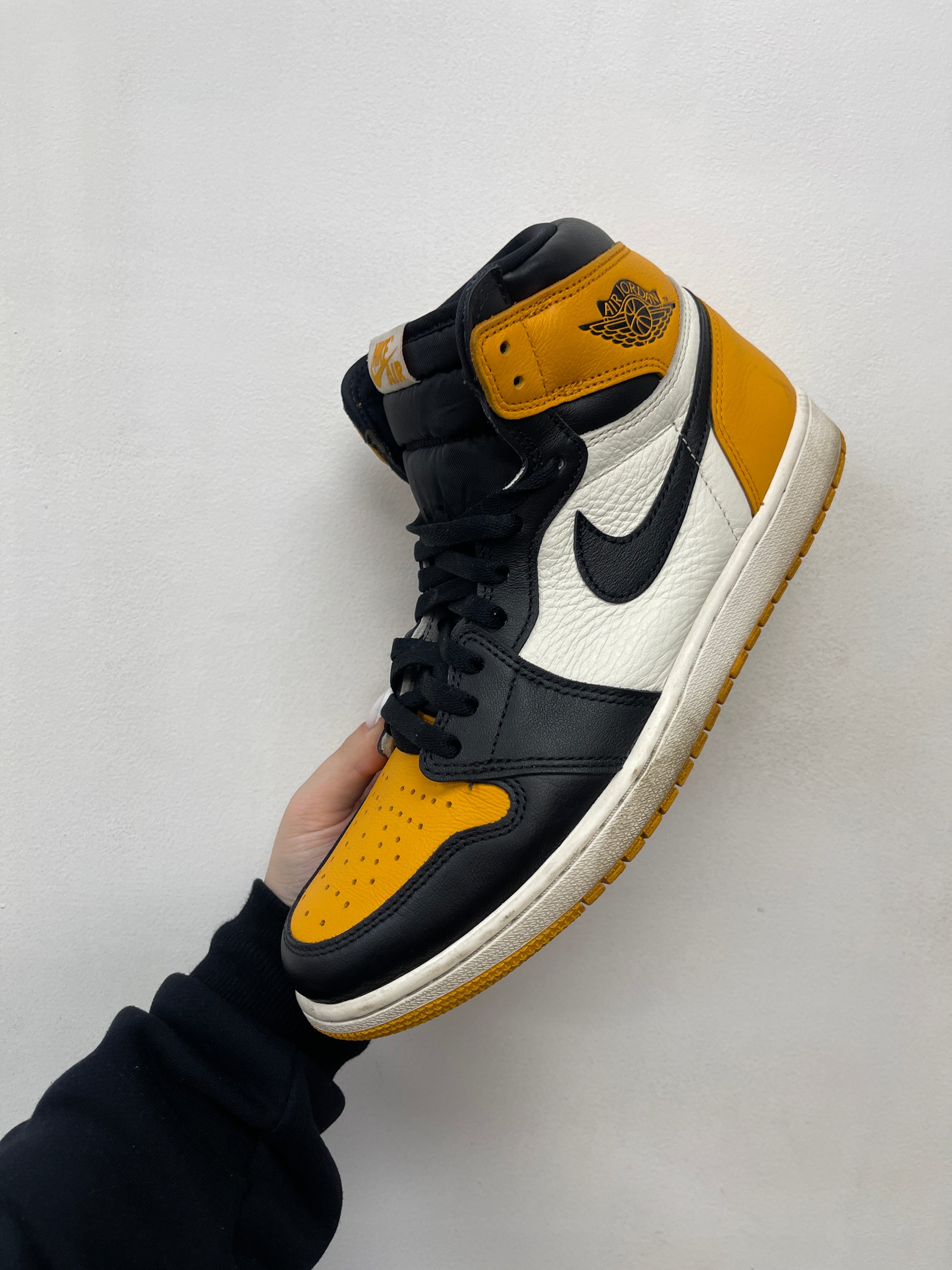 Jordan 1 Yellow Toe Taxi Sneakers