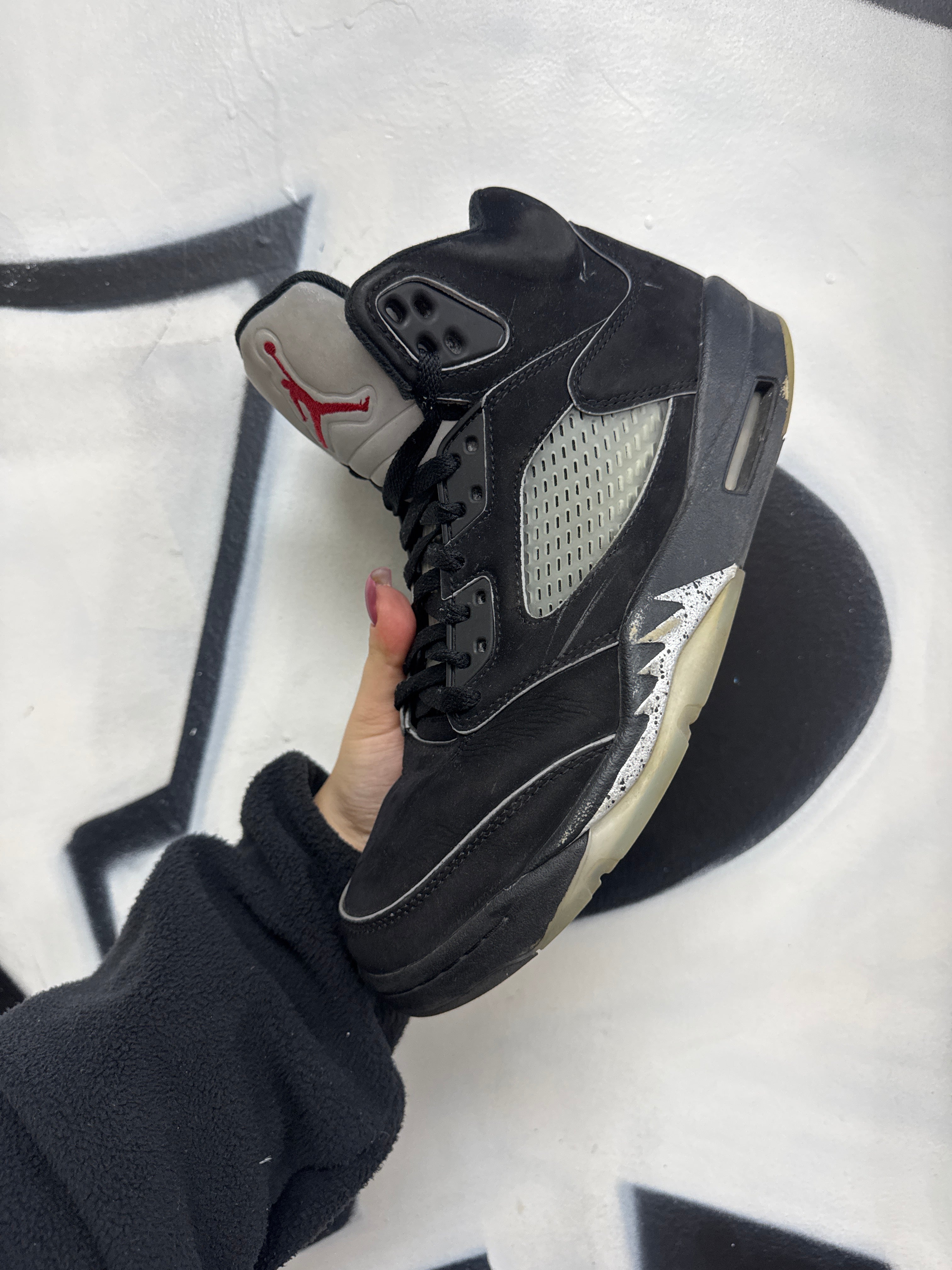 Jordan 5 Black Metallic Sneakers