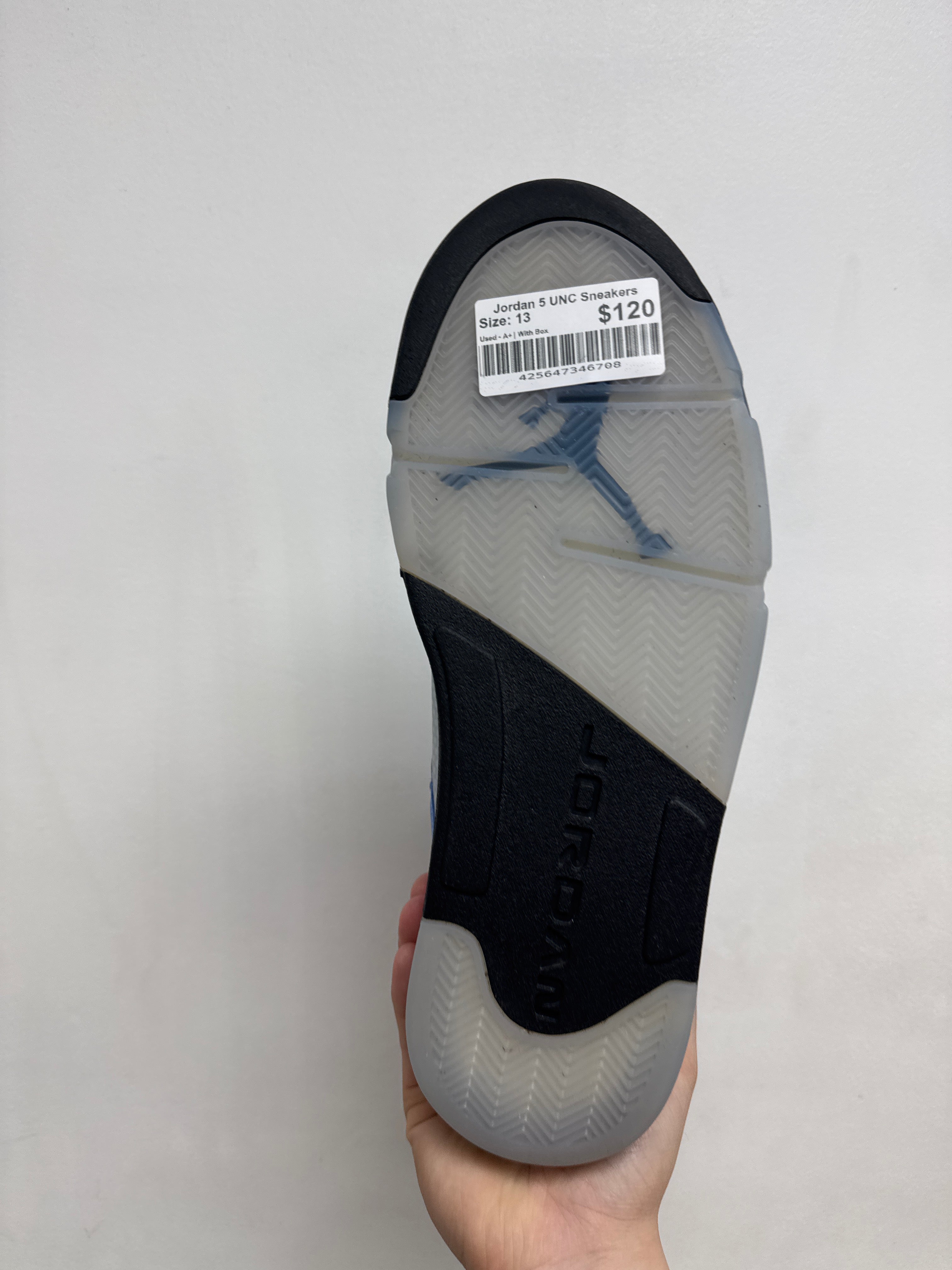 Jordan 5 UNC Sneakers