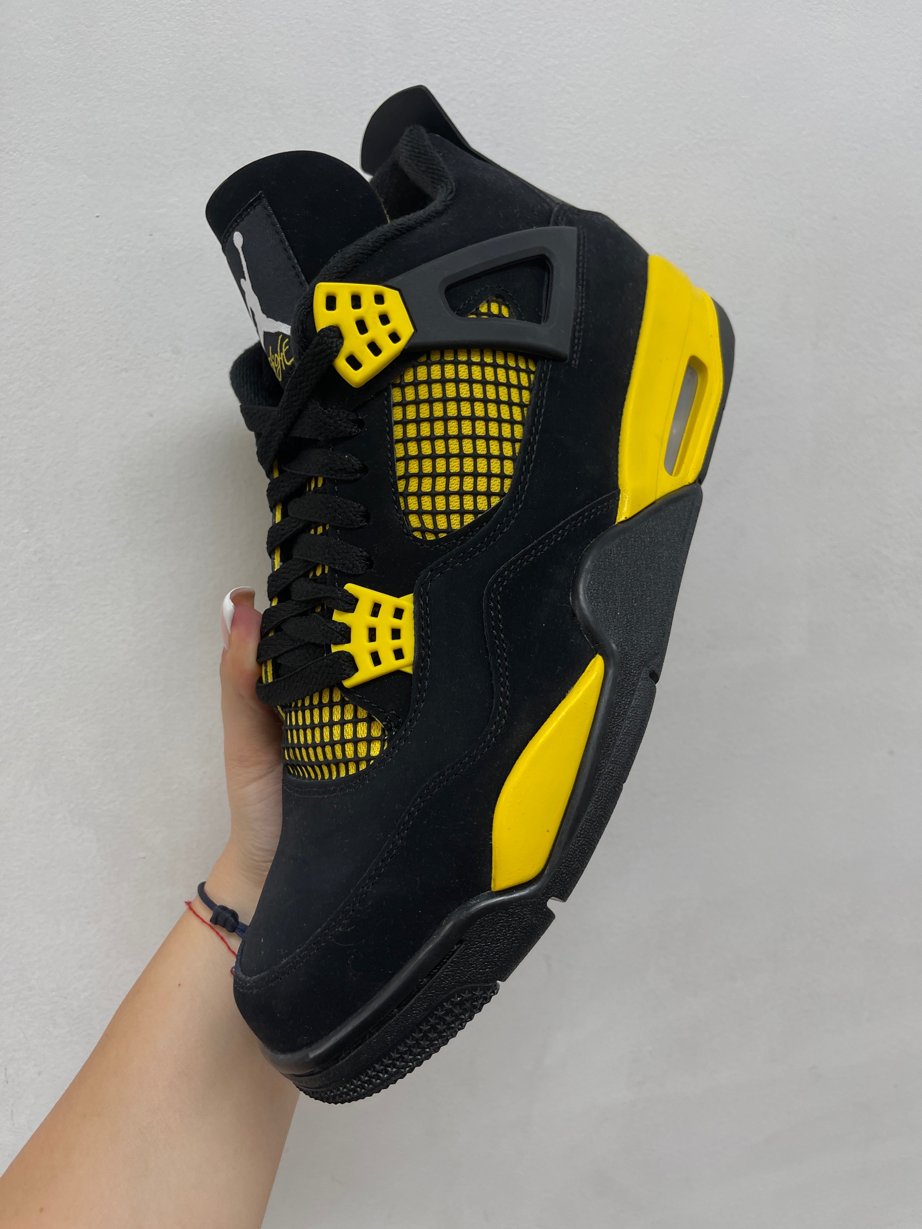 Jordan 4 Yellow Thunder Sneakers