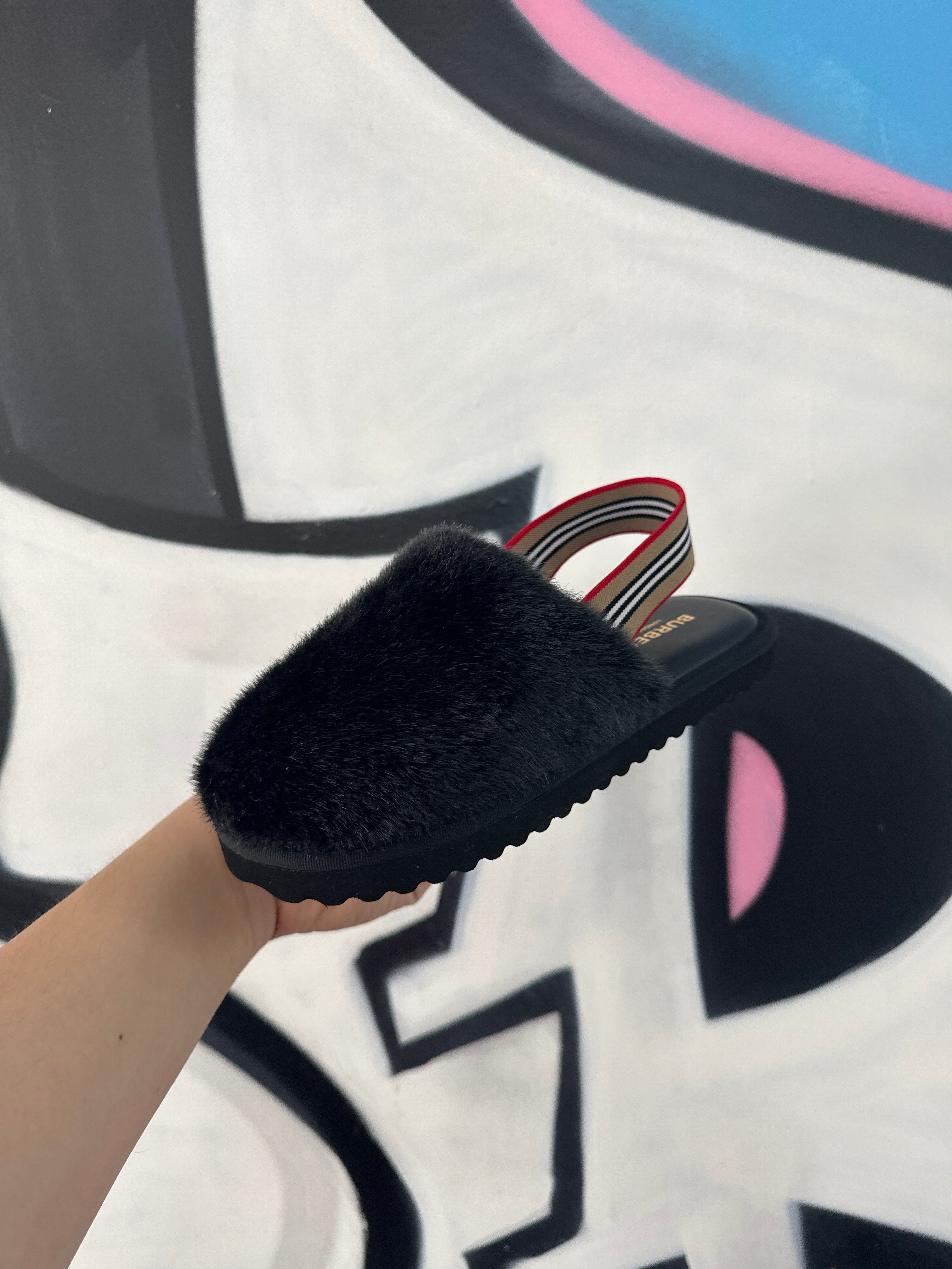 Burberry Slippers Black Multi Color KIDS  (EUR 33) New With Box