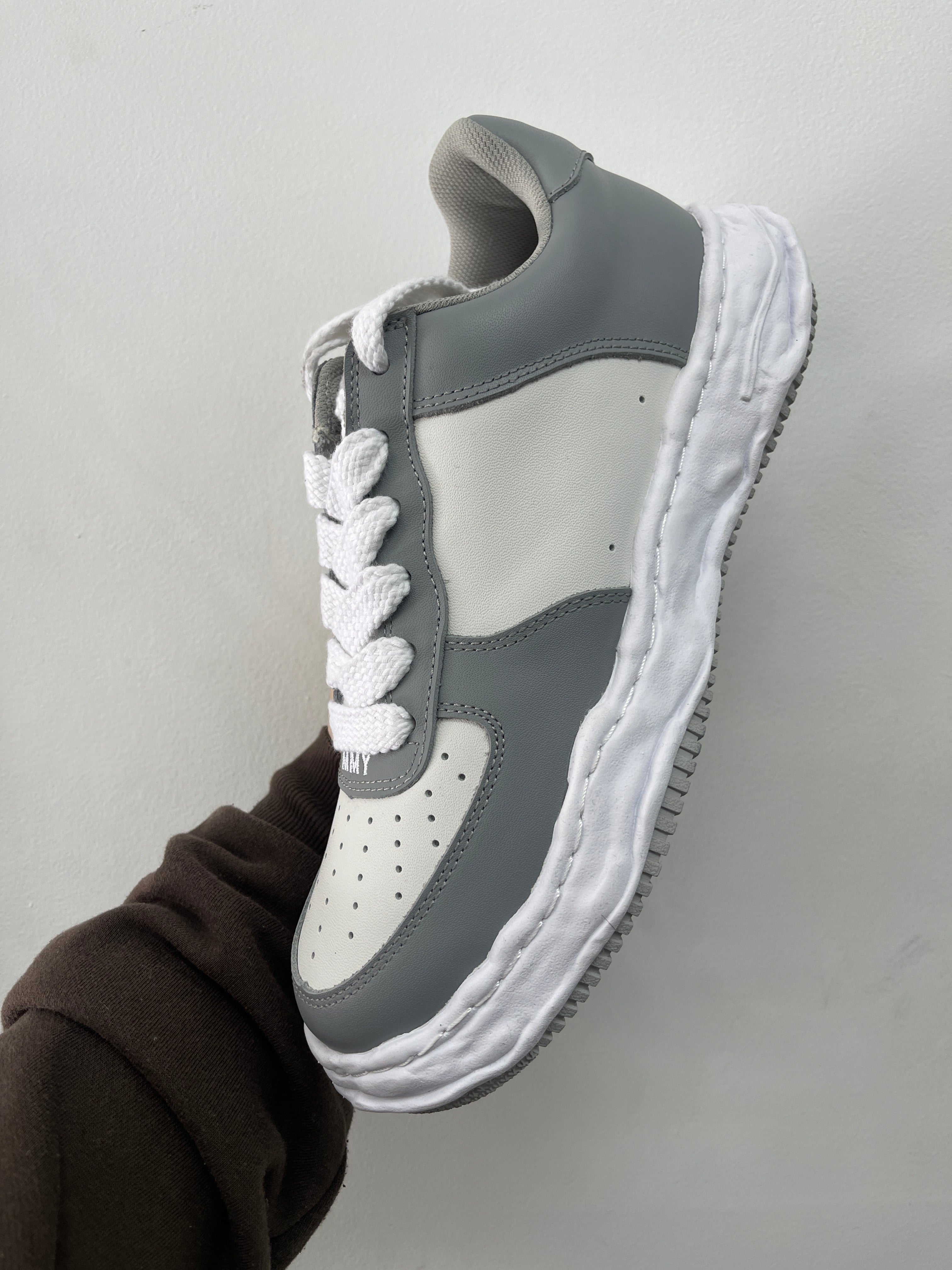 MMY Wayne OG Sole Low Sneakers