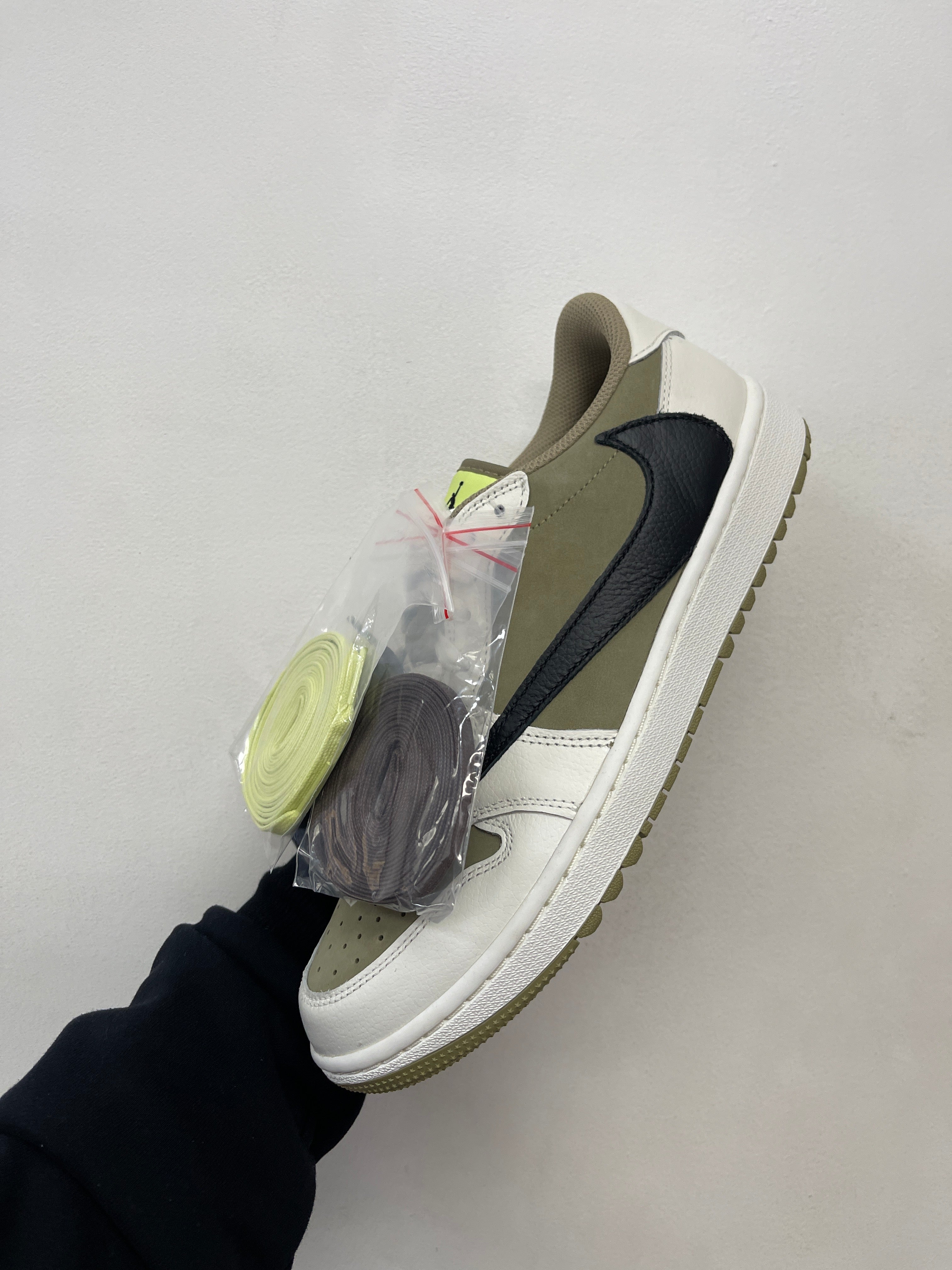 Jordan 1 Low Travis Golf Green Sneakers