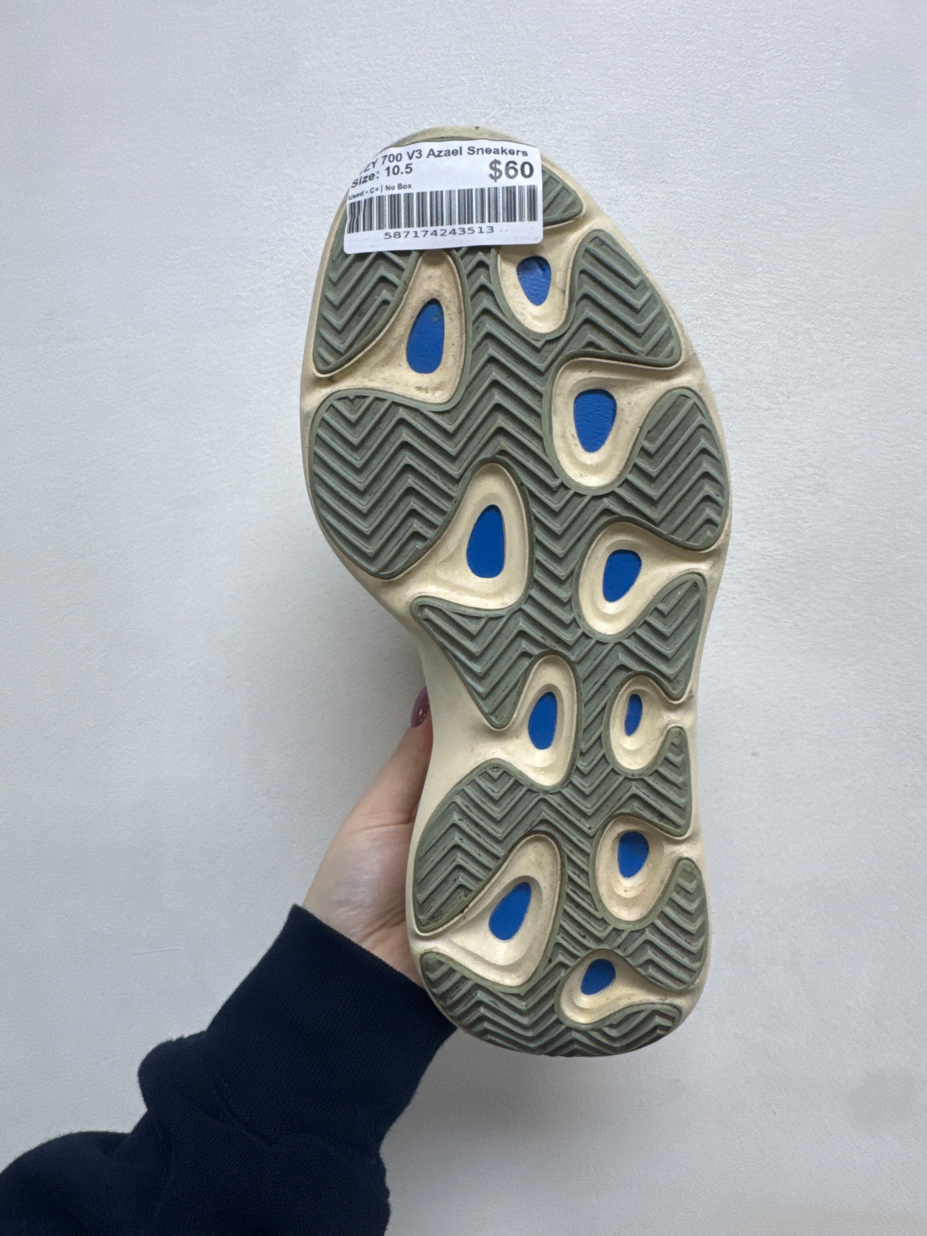 YZY 700 V3 Azael Sneakers
