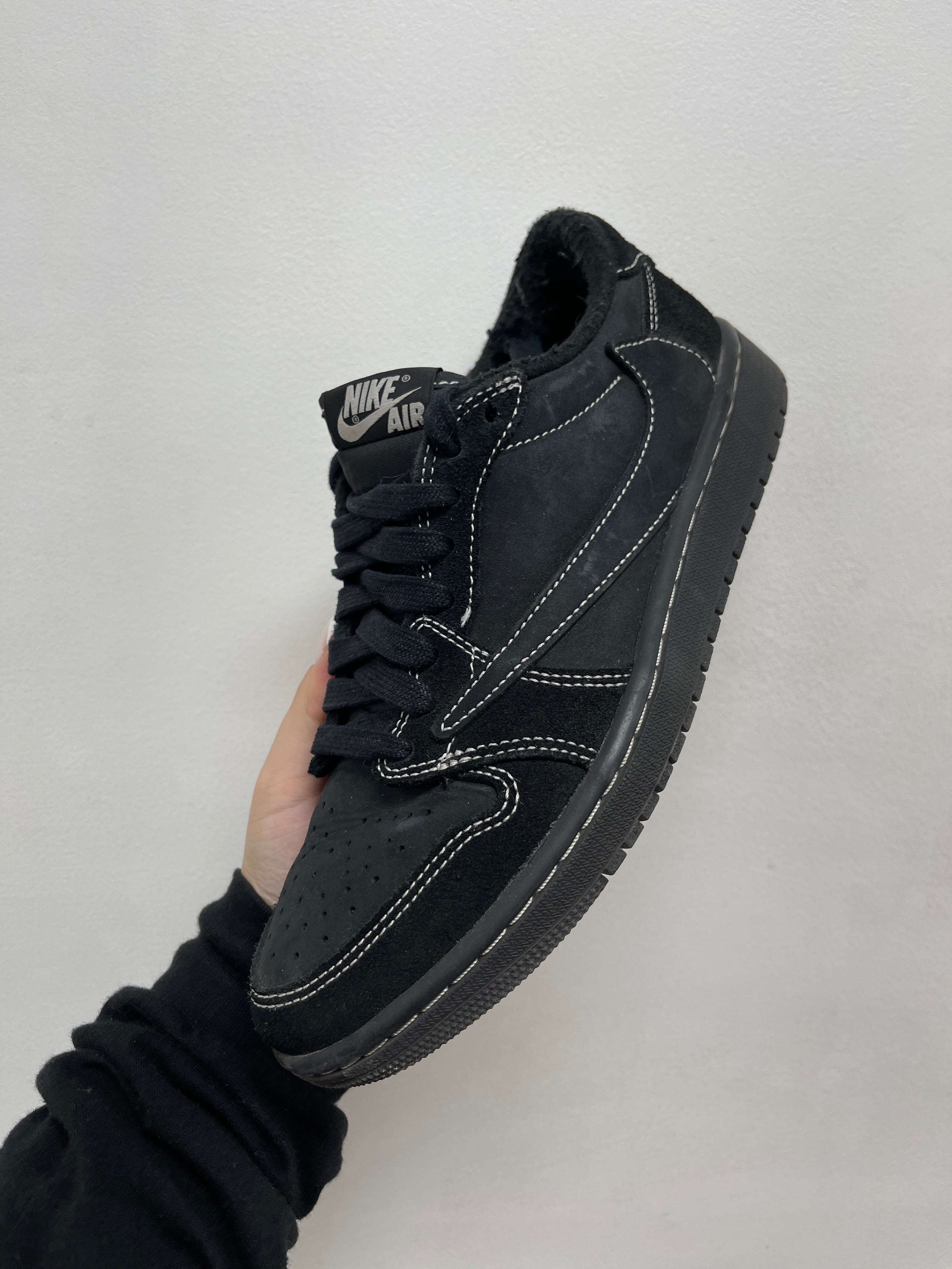 Jordan 1 Low Travis Scott Phantom Sneakers