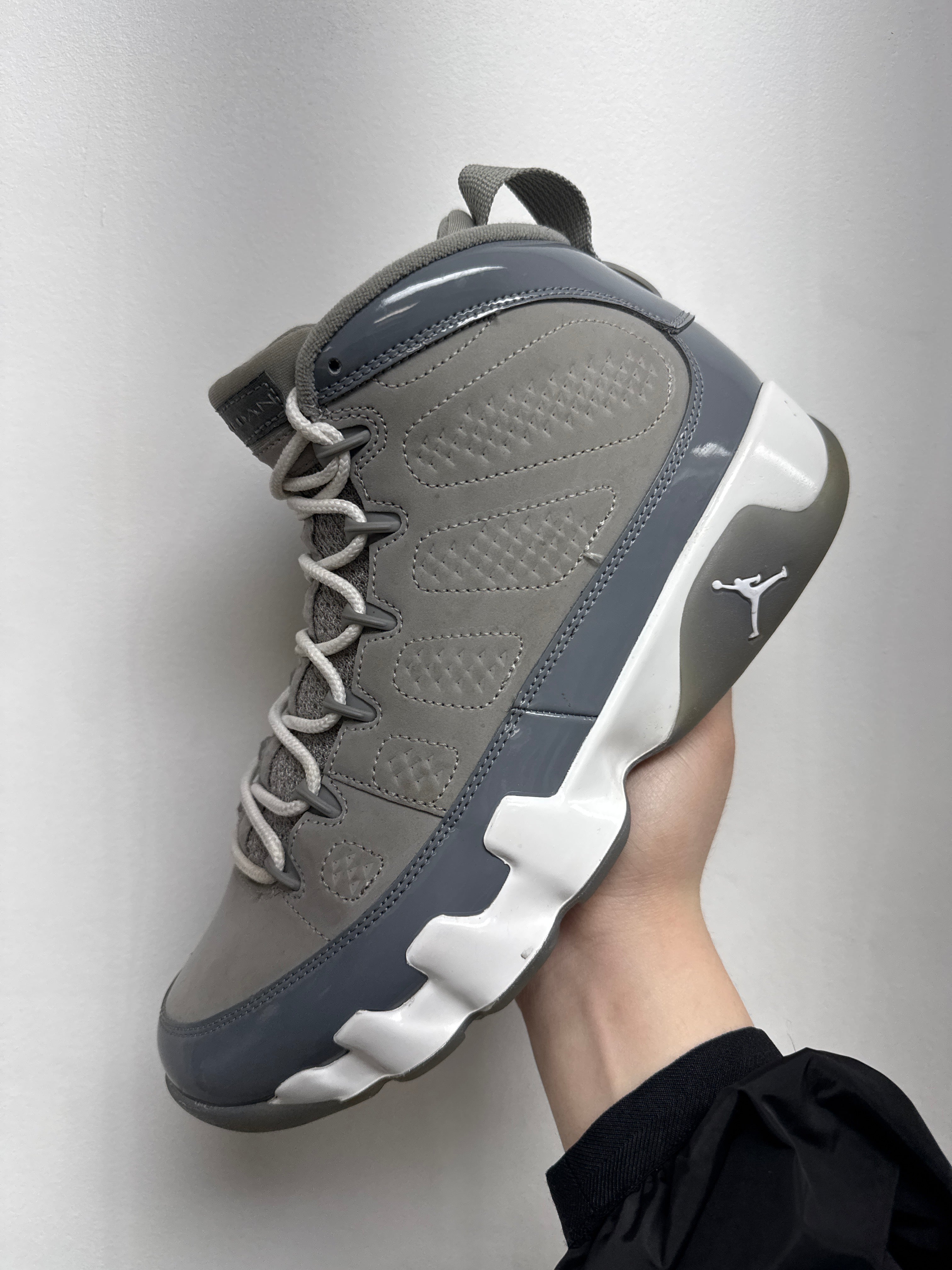 Jordan 9 Cool Grey Sneakers