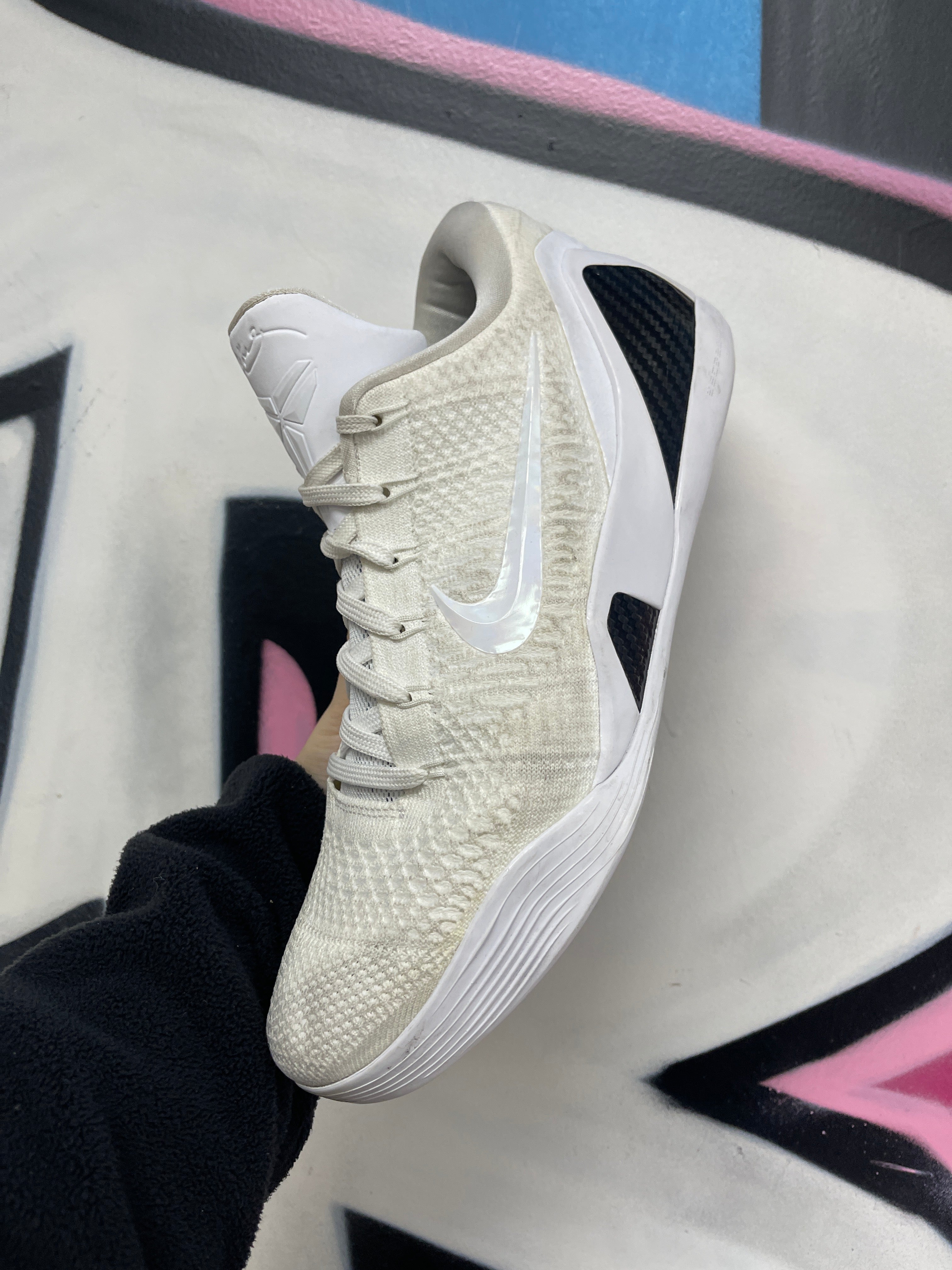 Nike Kobe IX Low White Sneakers