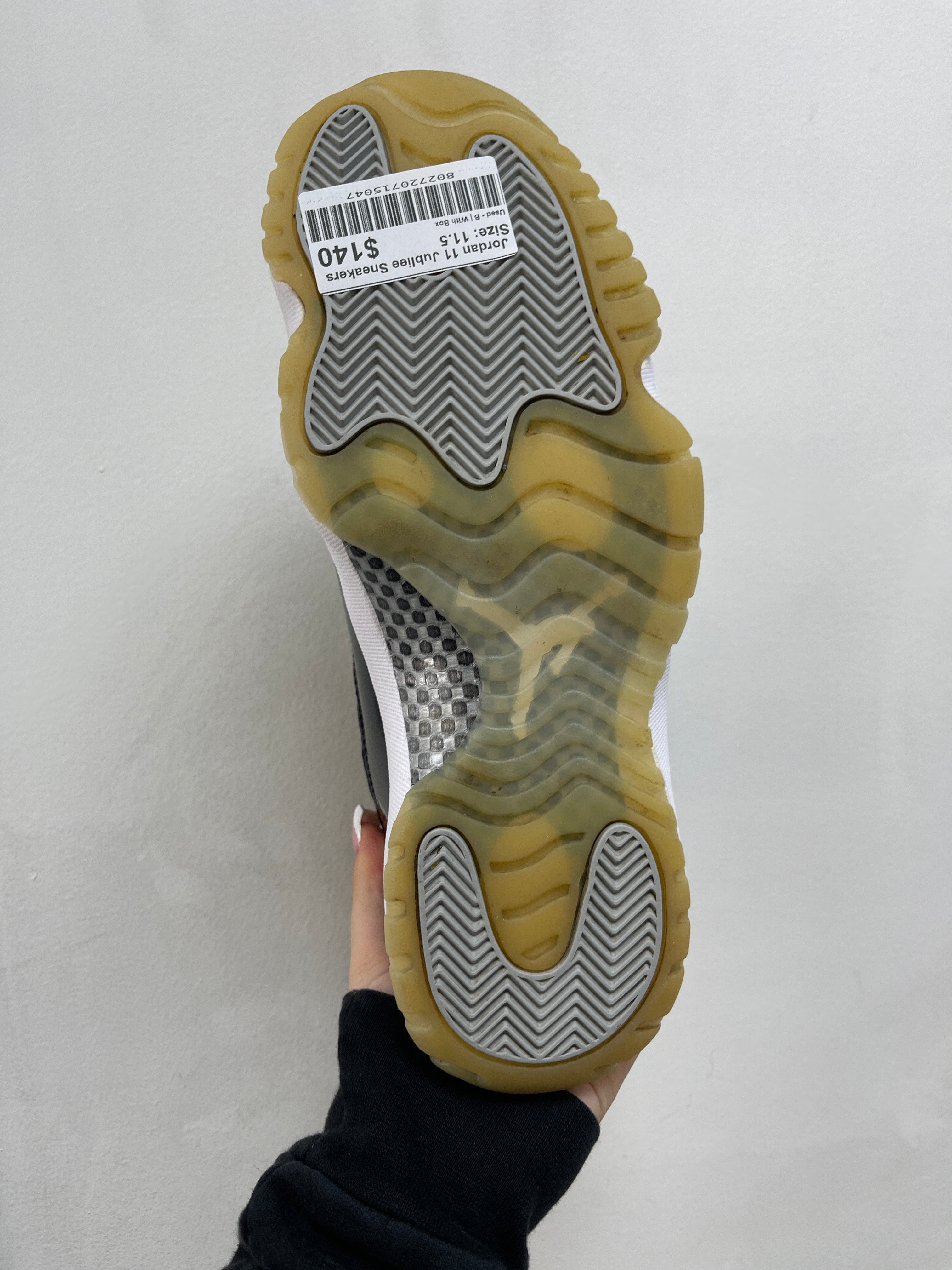 Jordan 11 Jubliee Sneakers