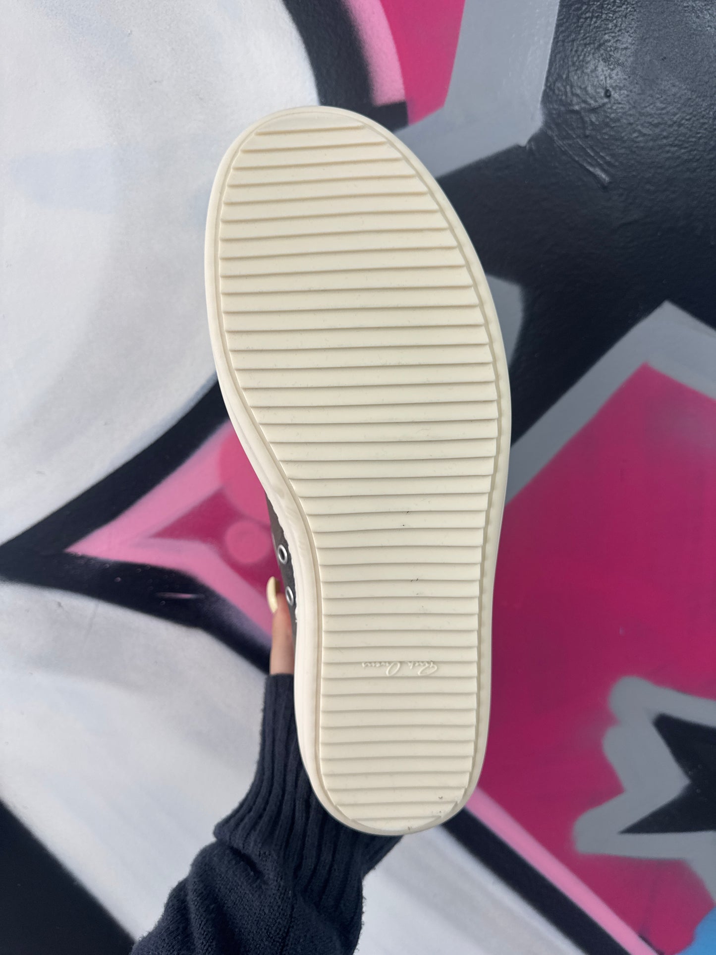 Rick Owens Ramone Low Dust Milk (EU 44) New With Box