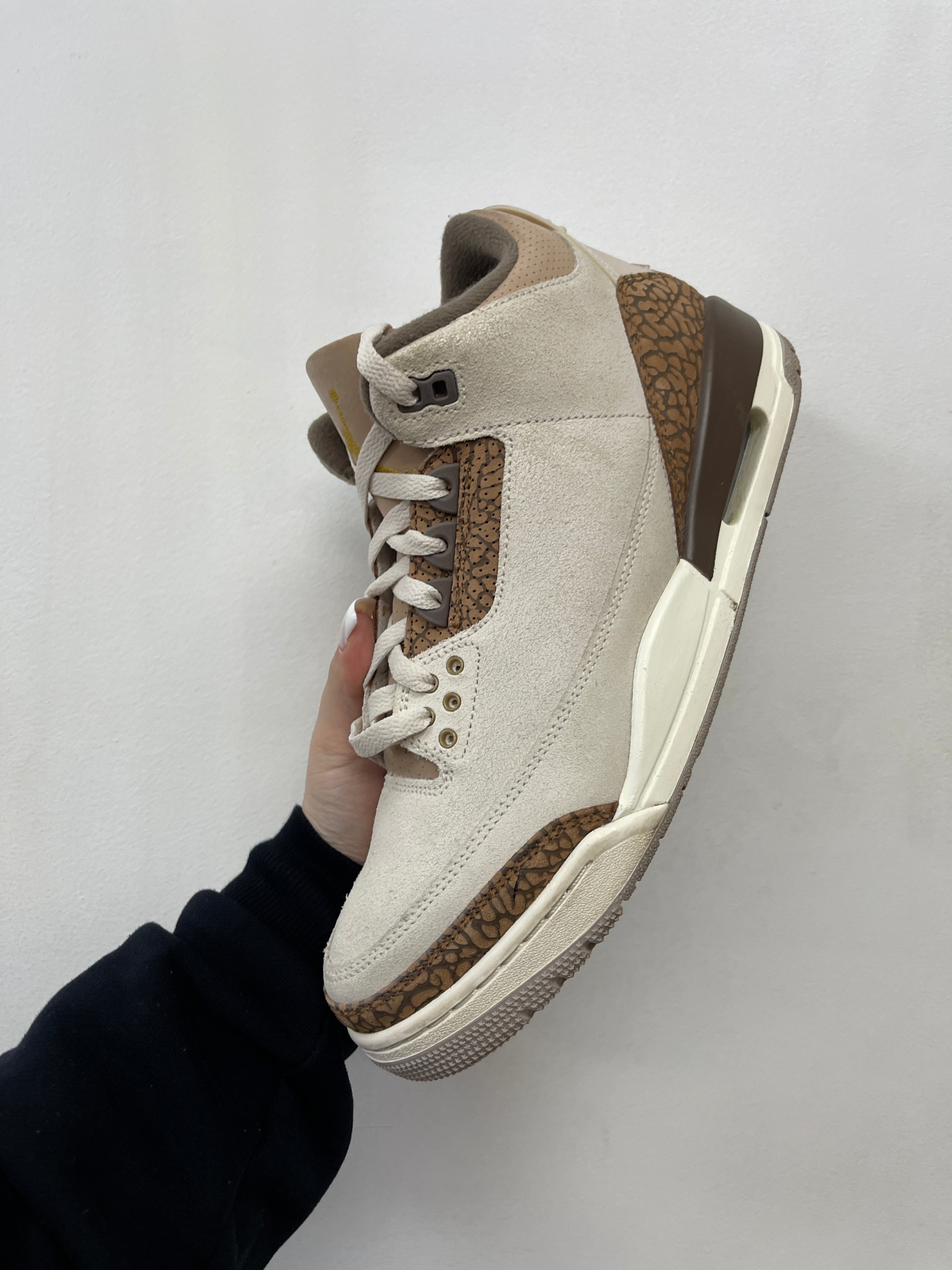 Jordan 3 Palomino Sneakers