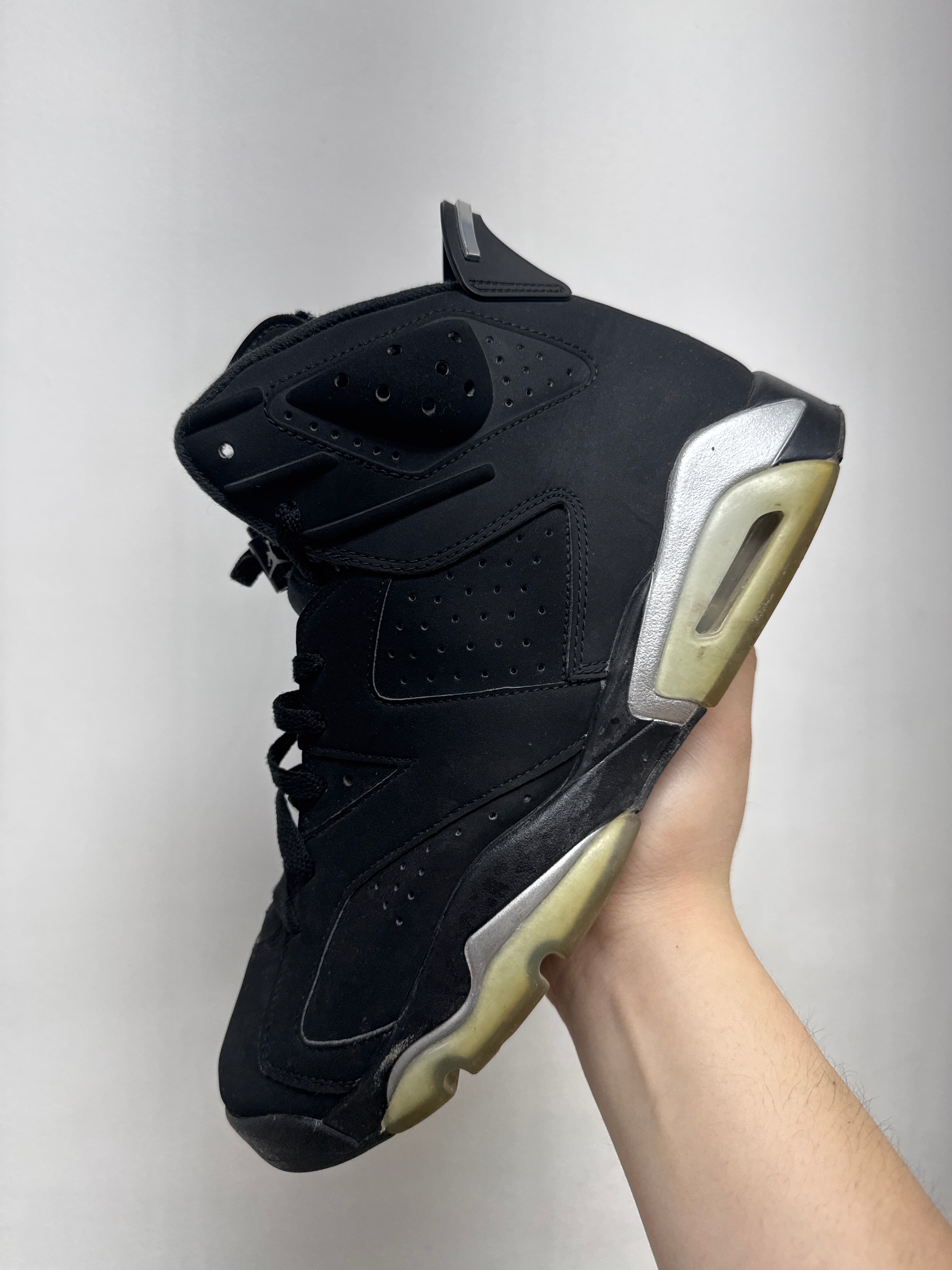 Jordan 6 Chrome Sneakers