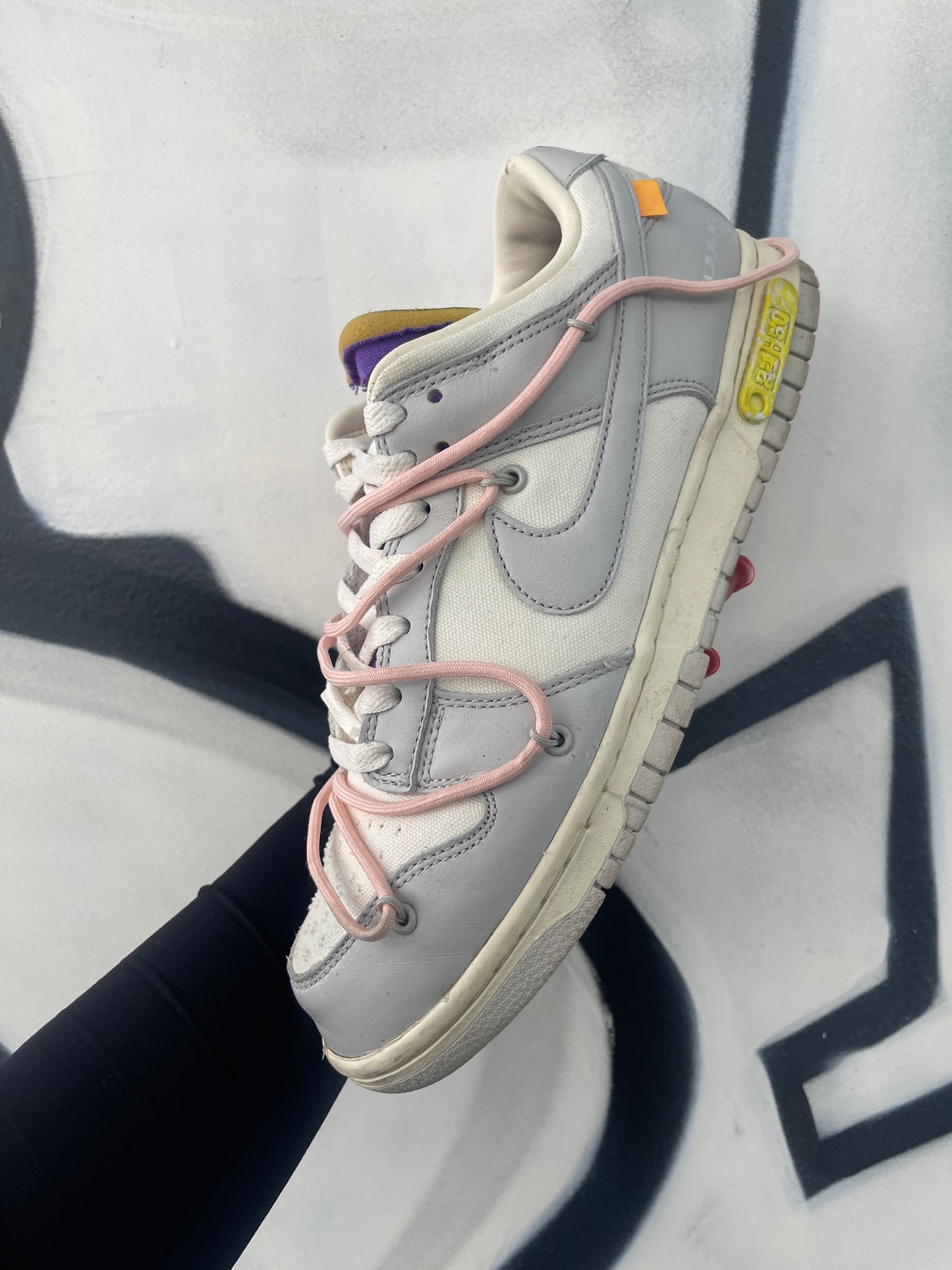 Nike Dunk Low Off-White Lot 24 Sneakers