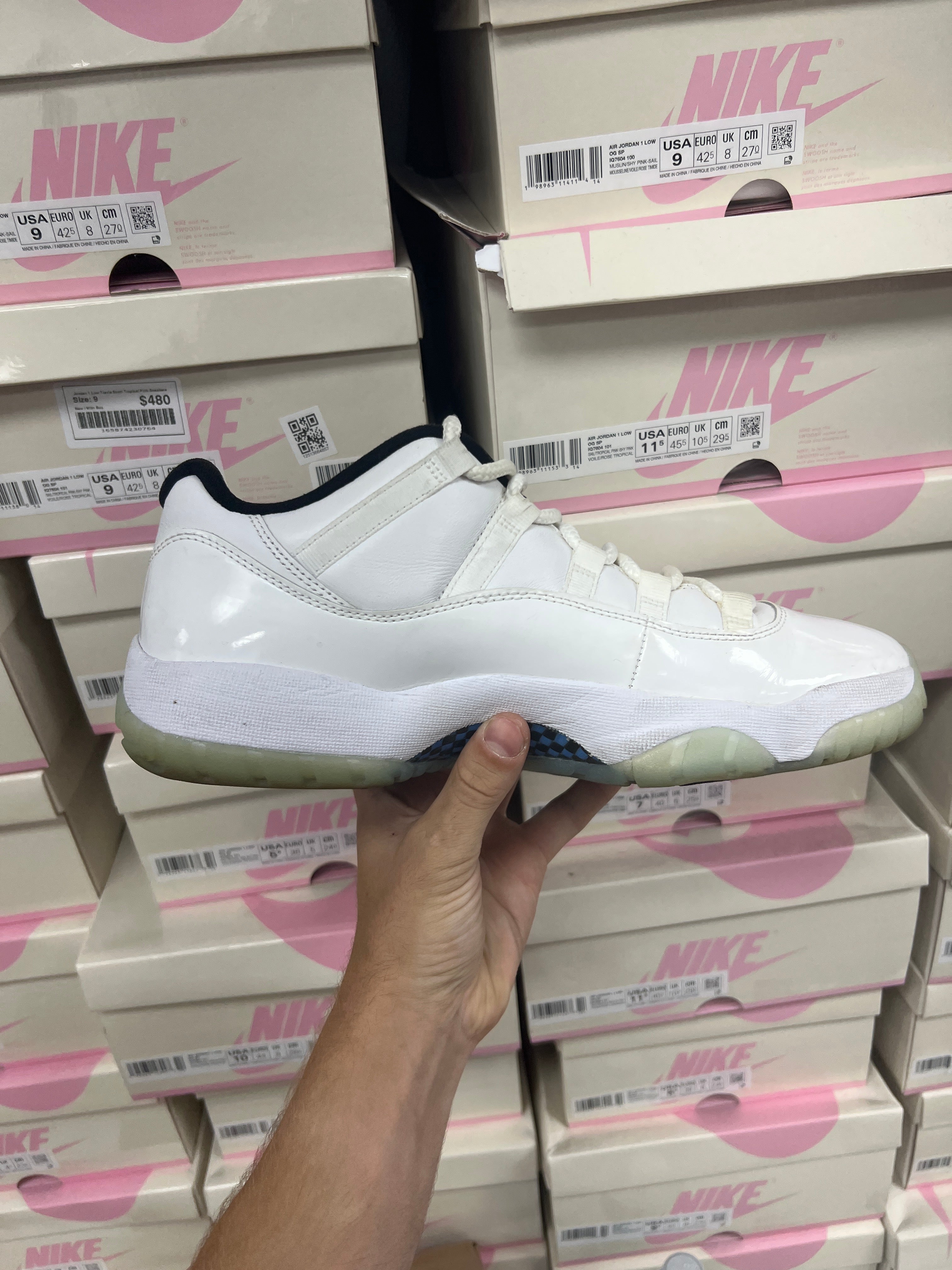 Jordan 11 Low Legend Blue Sneakers