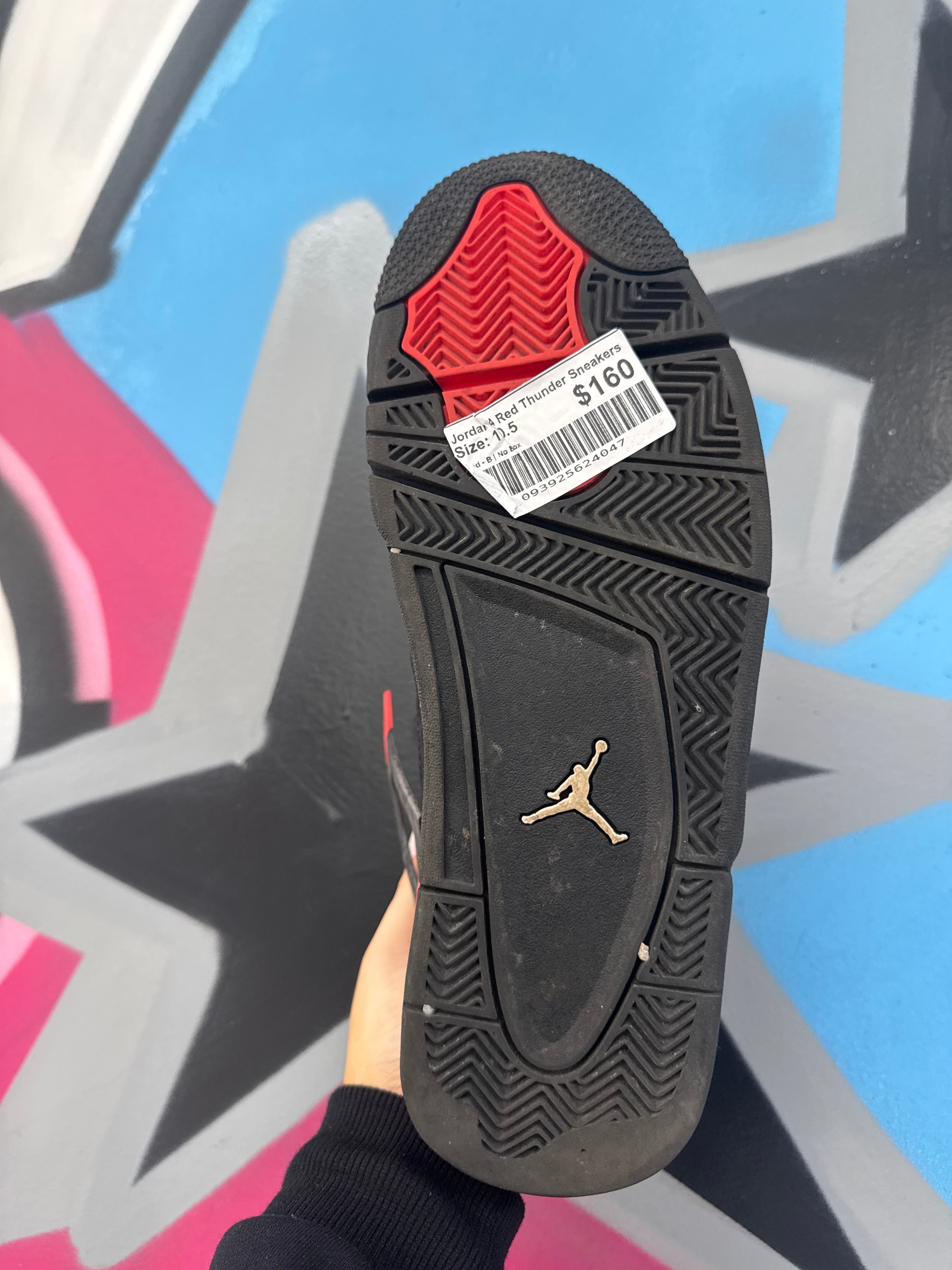 Jordan 4 Red Thunder Sneakers