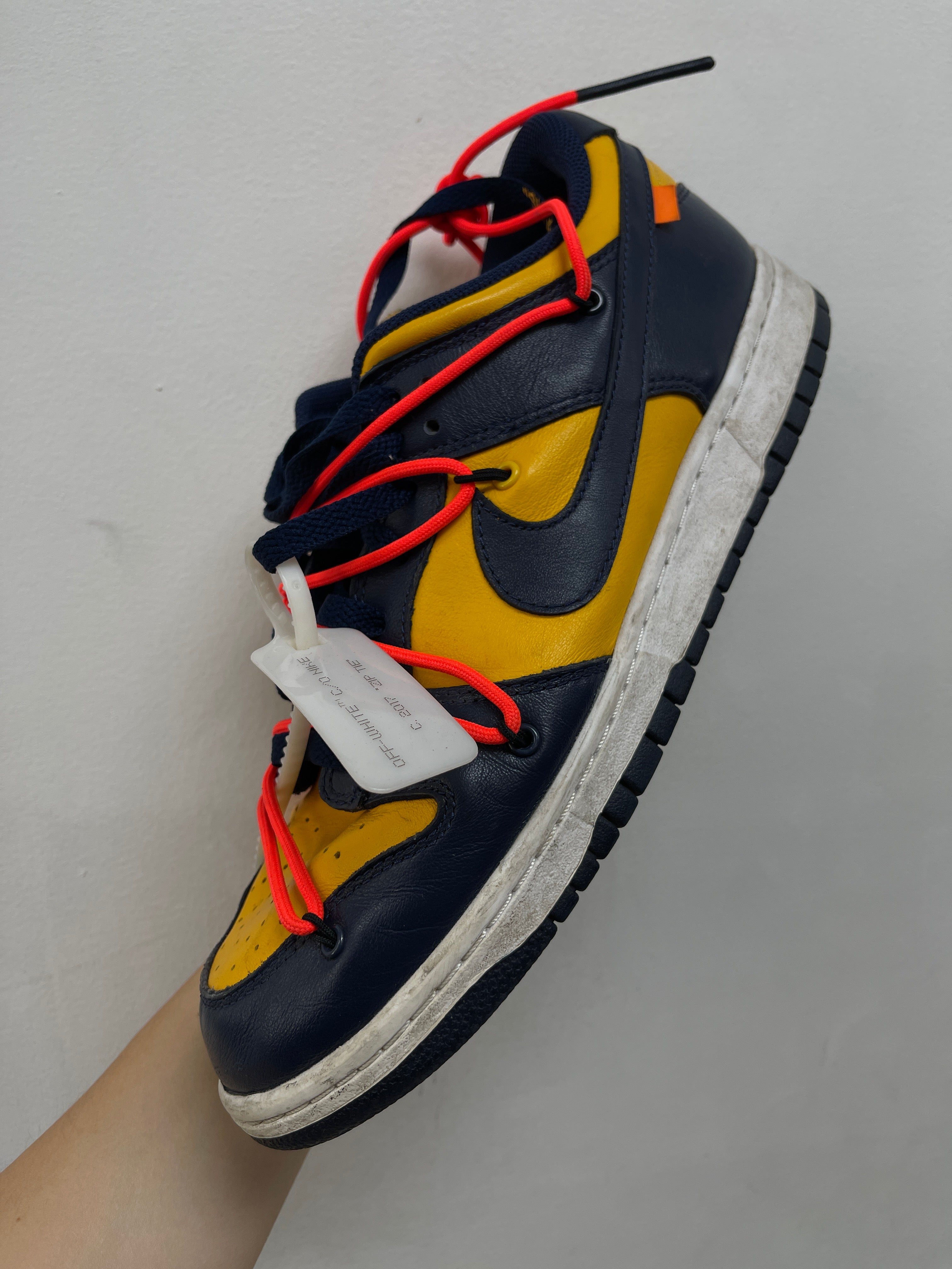 Nike Off White Dunk Low Michigan Sneakers