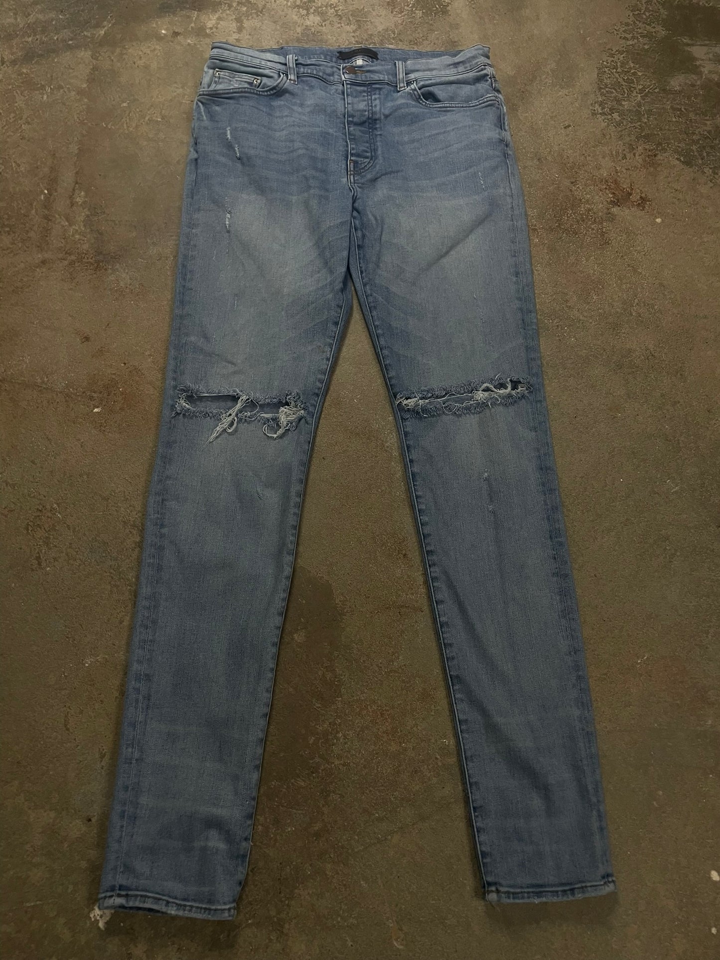 Amiri Plain Thrasher Light Wash Used 36