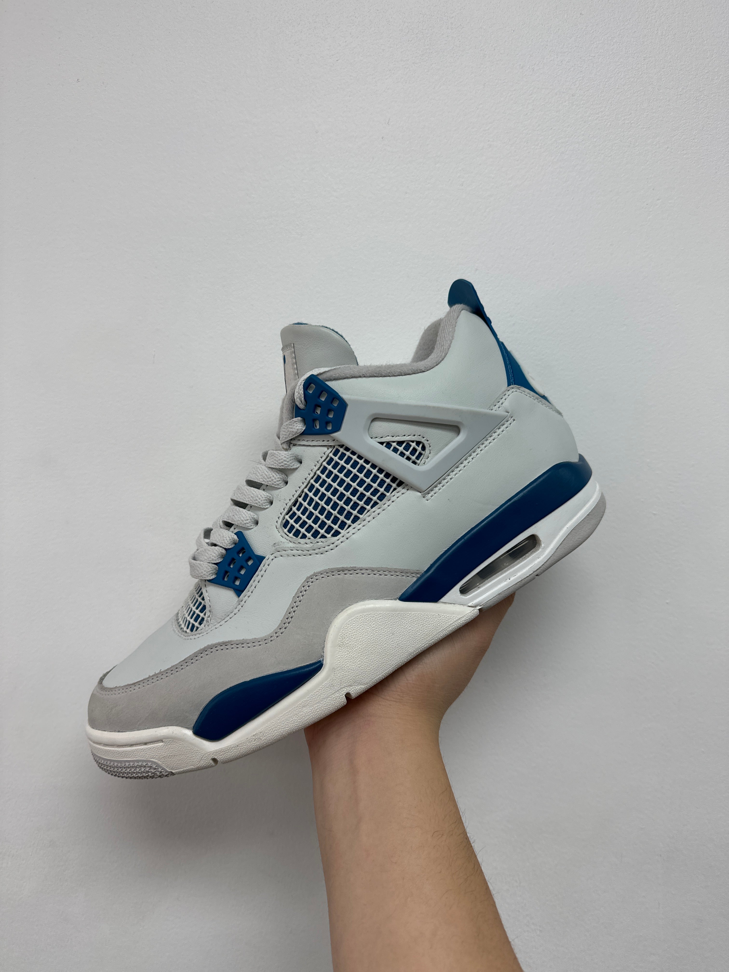 Nike Jordan 4 Military Blue Sneakers