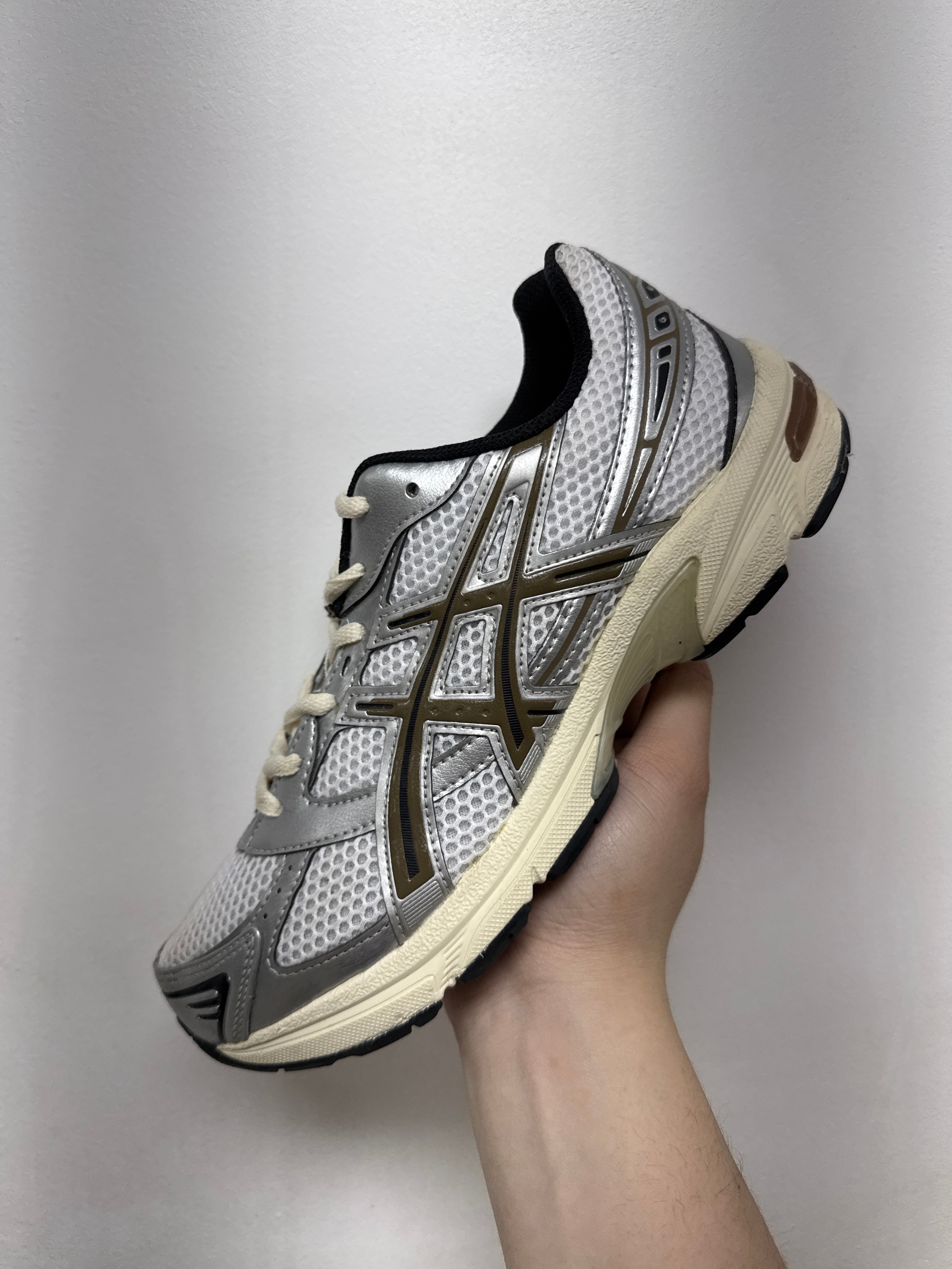 ASICS Clay Canyon Sneakers