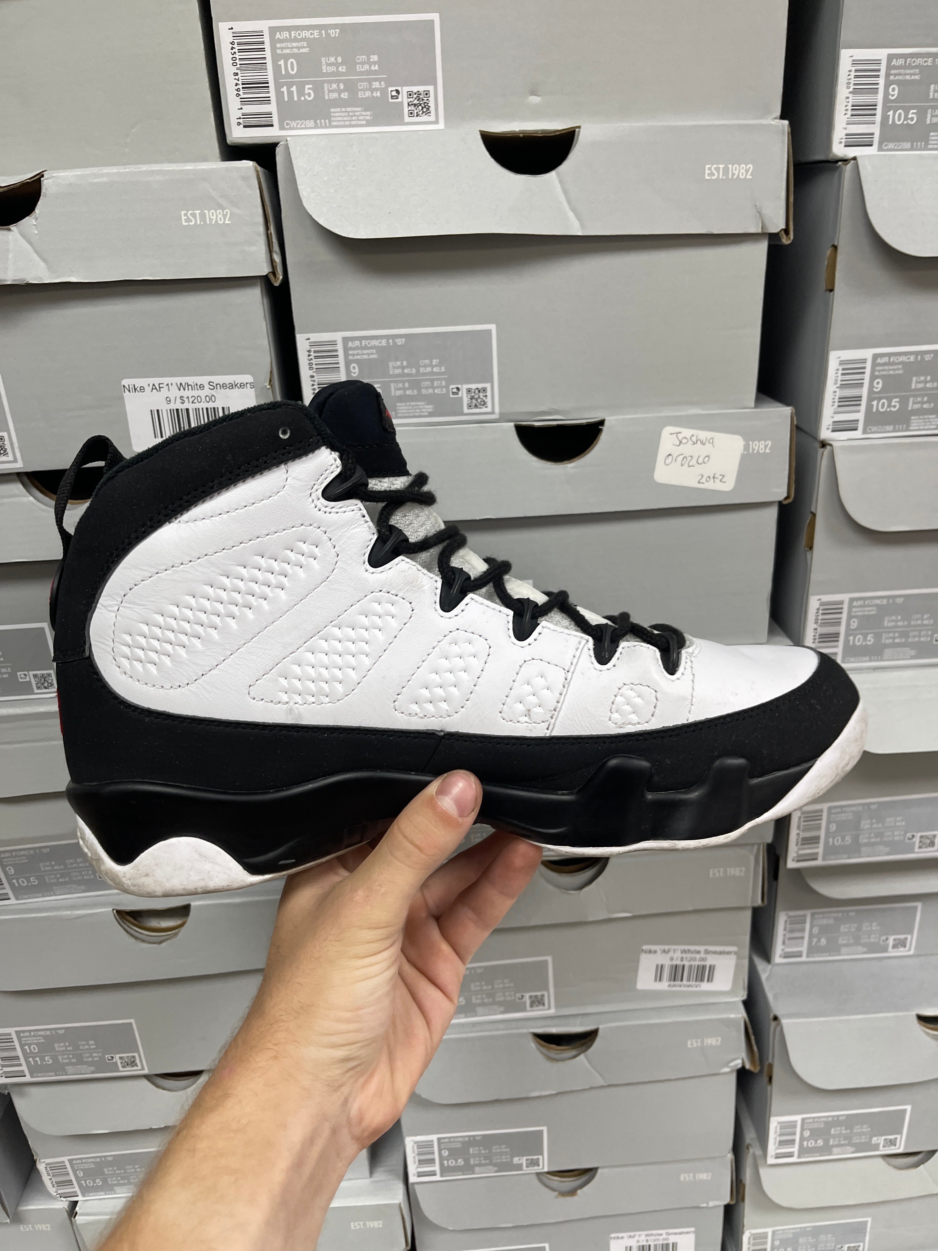 Jordan 9 Black OG Sneakers