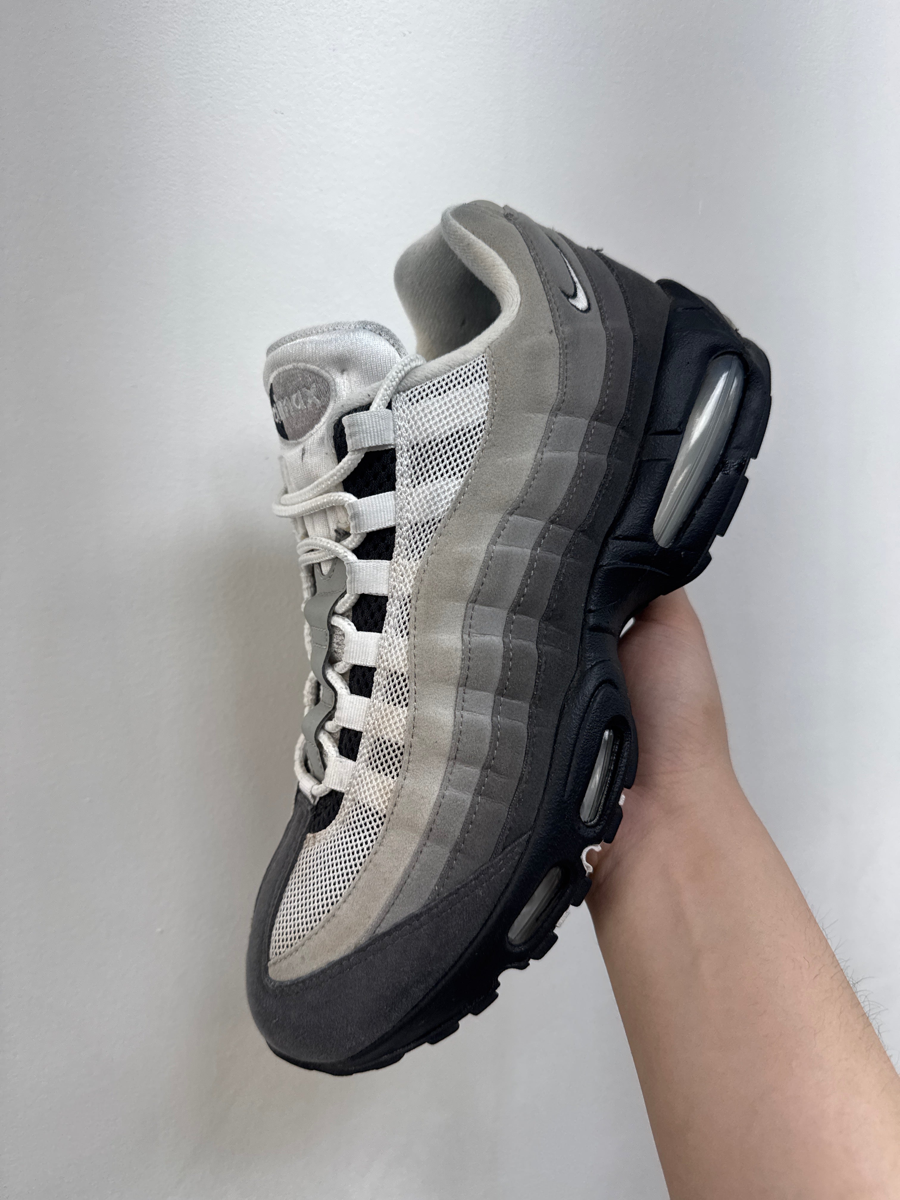 Nike Am95 Ash Grey Sneakers
