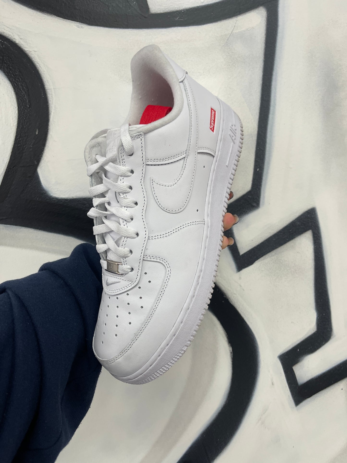 Supreme Nike AF-1 White Used 11.5 With Box