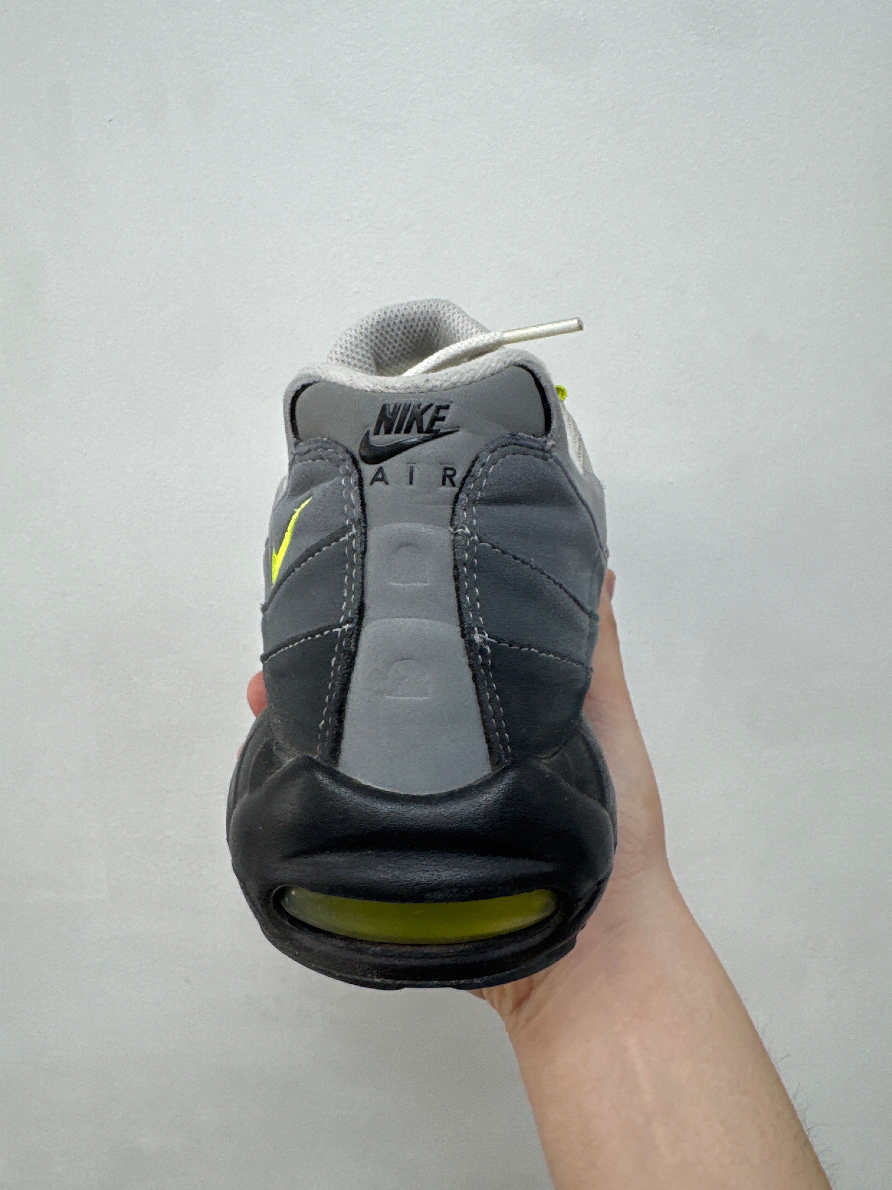 Nike AM95 Neon Sneakers