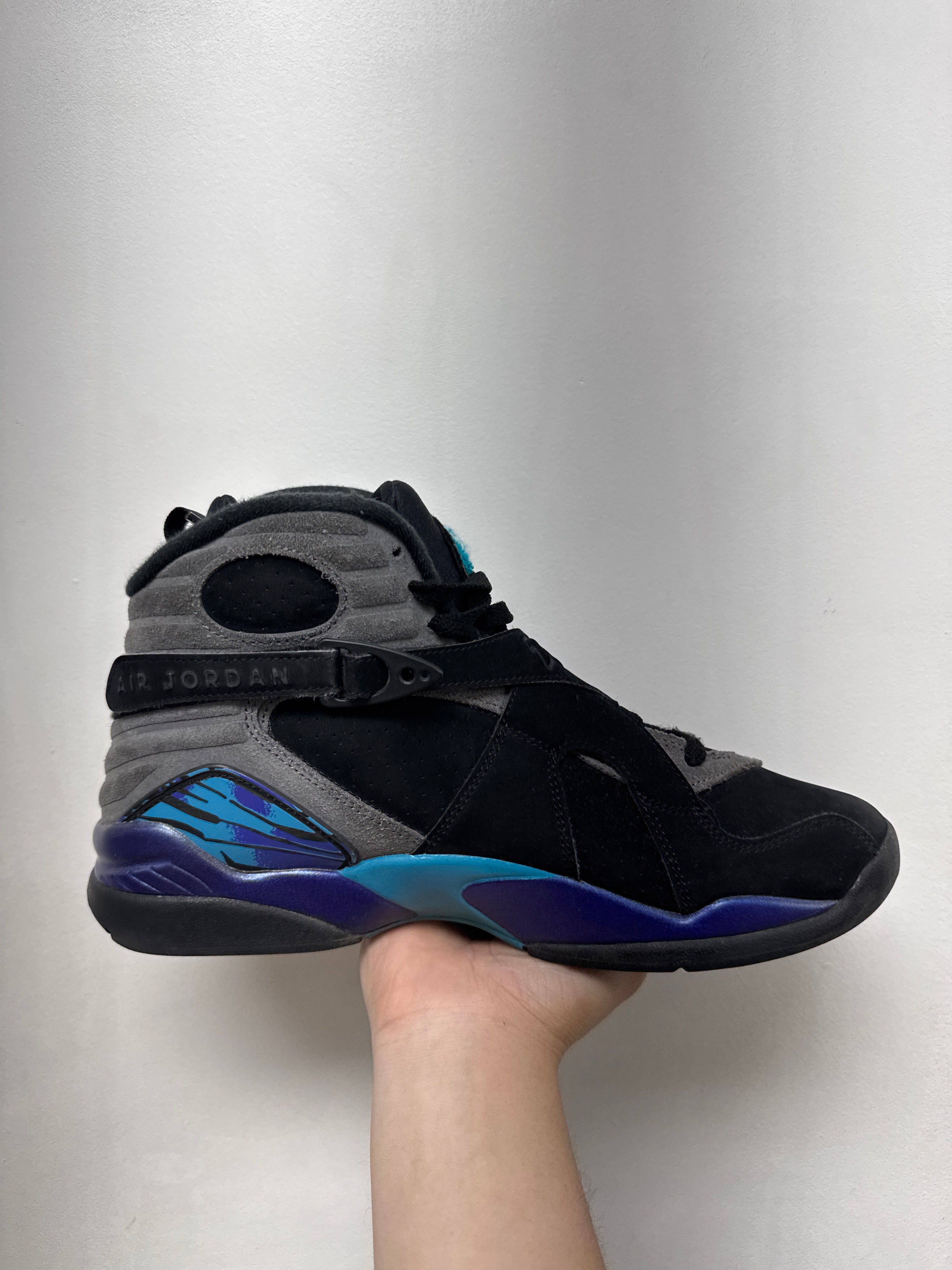 Jordan 8 Aqua Sneakers