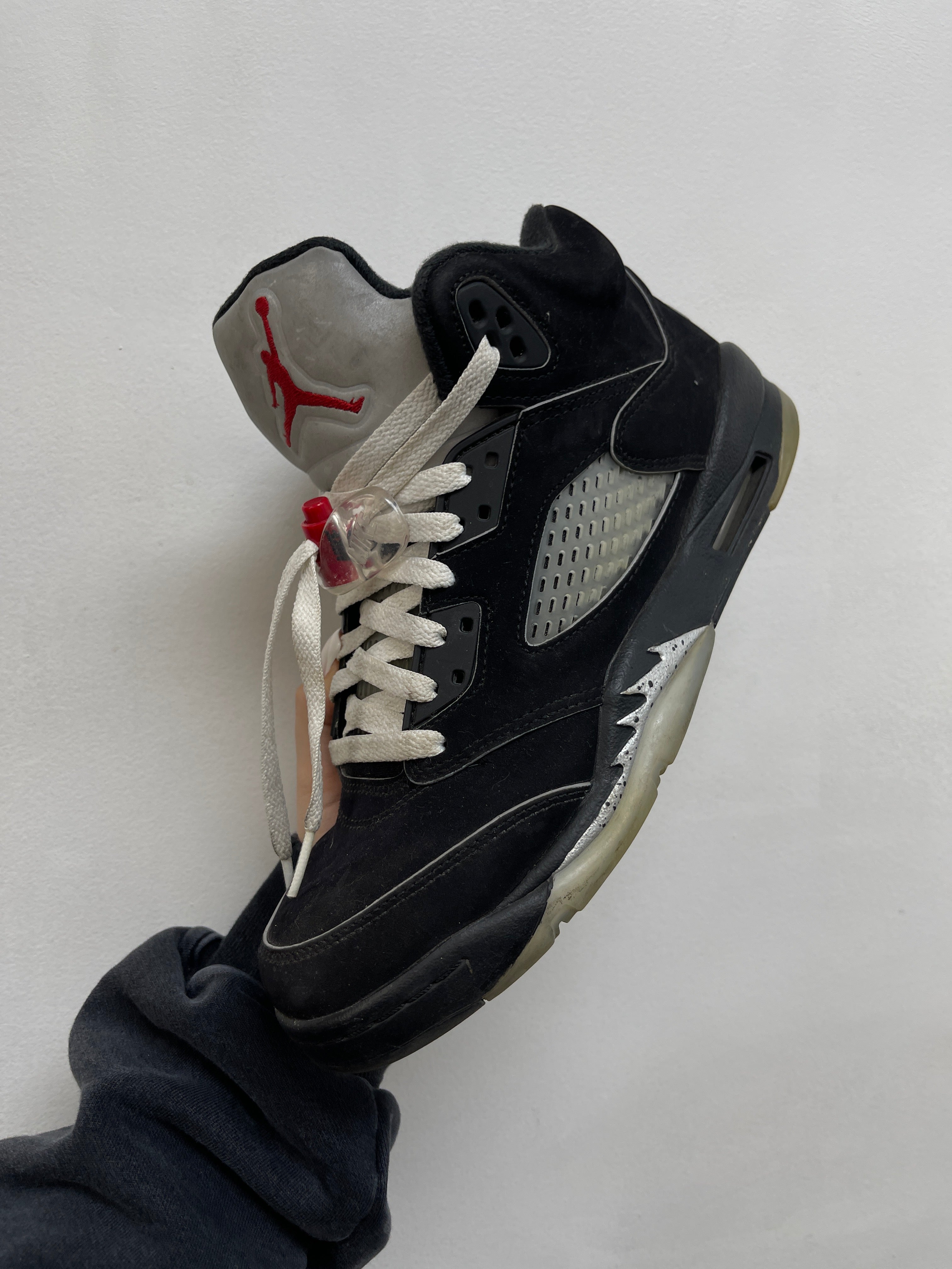 Jordan 5 Black Metallic Sneakers