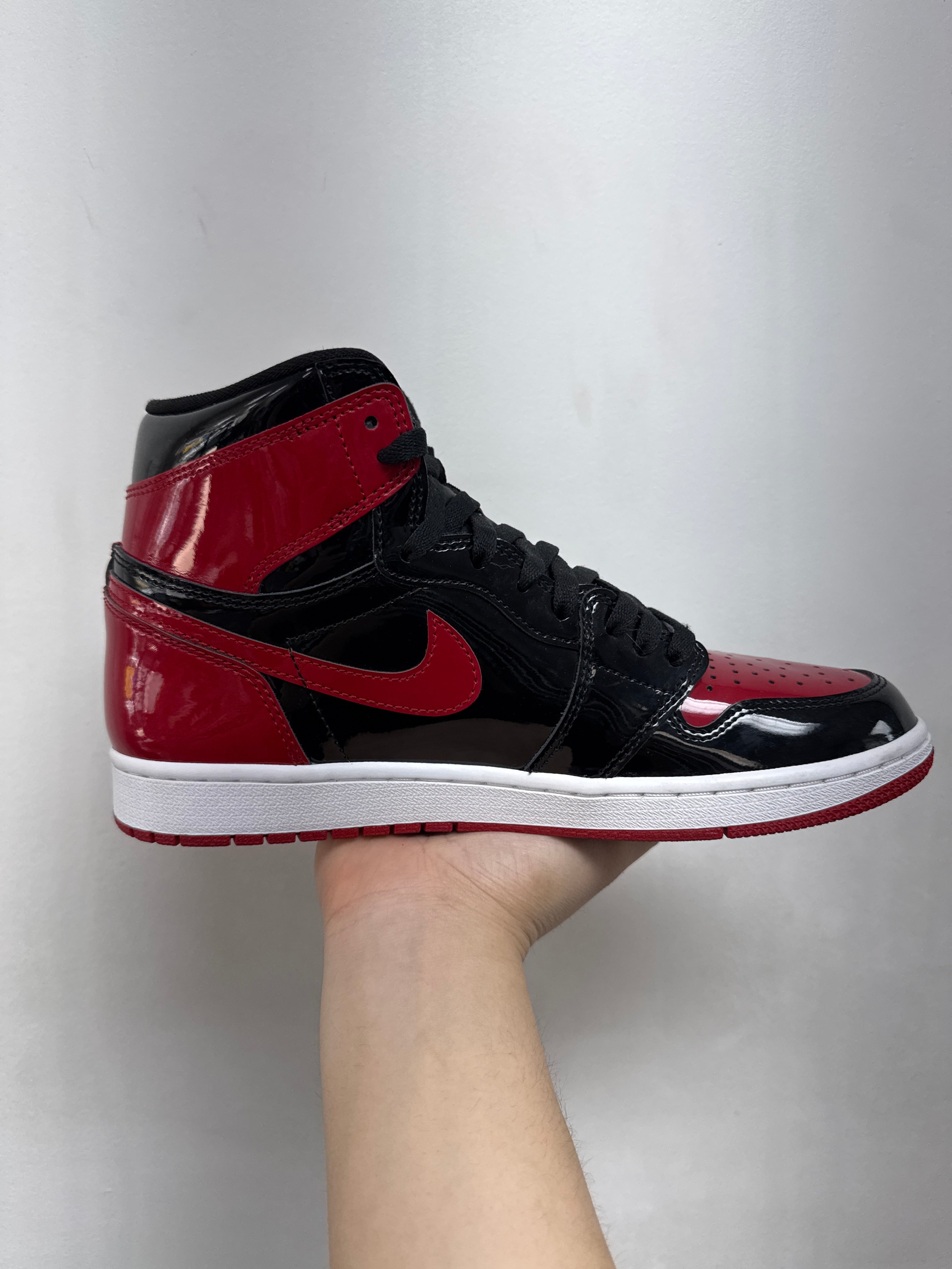 Jordan 1 Patent Bred Sneakers