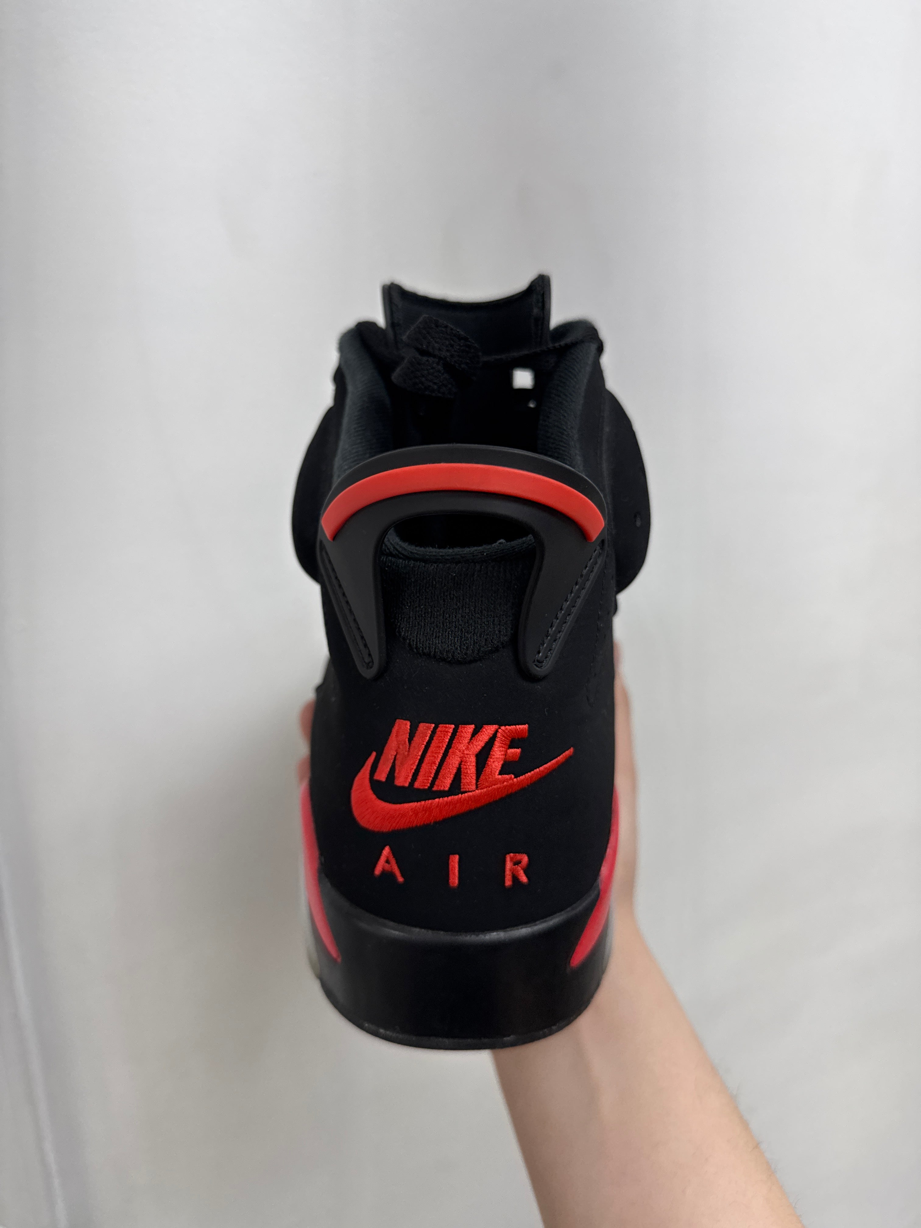 Jordan 6 Infrared Sneakers