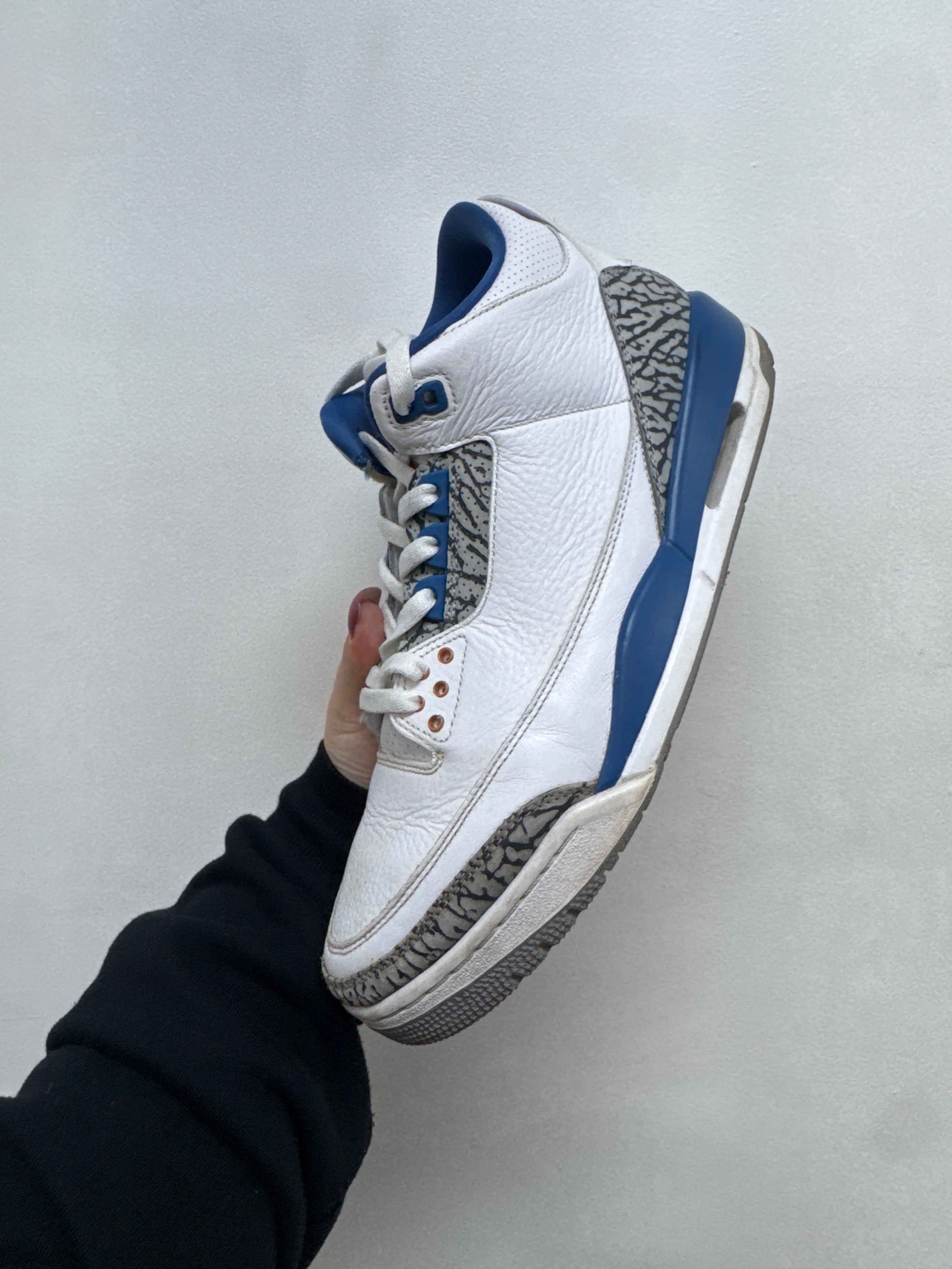 Jordan 3 Wizards Sneakers