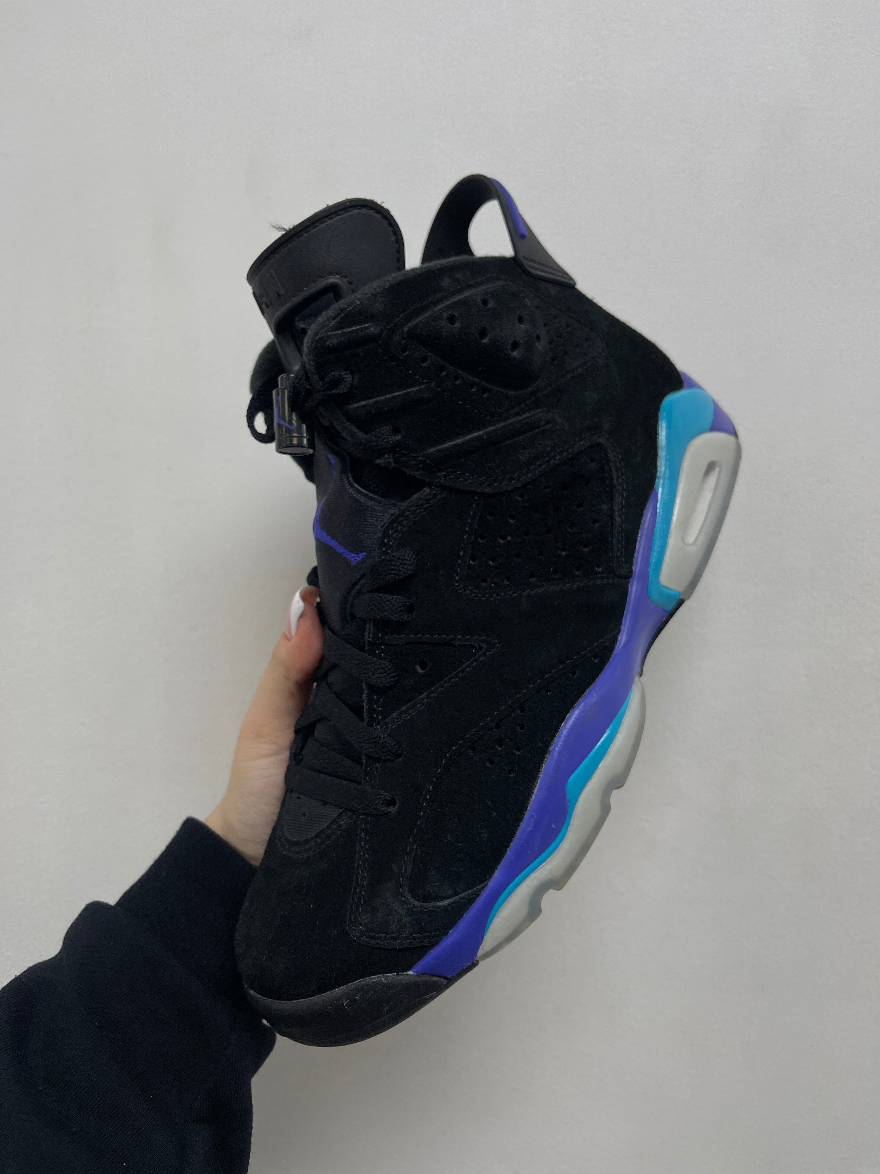 Nike Jordan 6 Aqua Sneakers