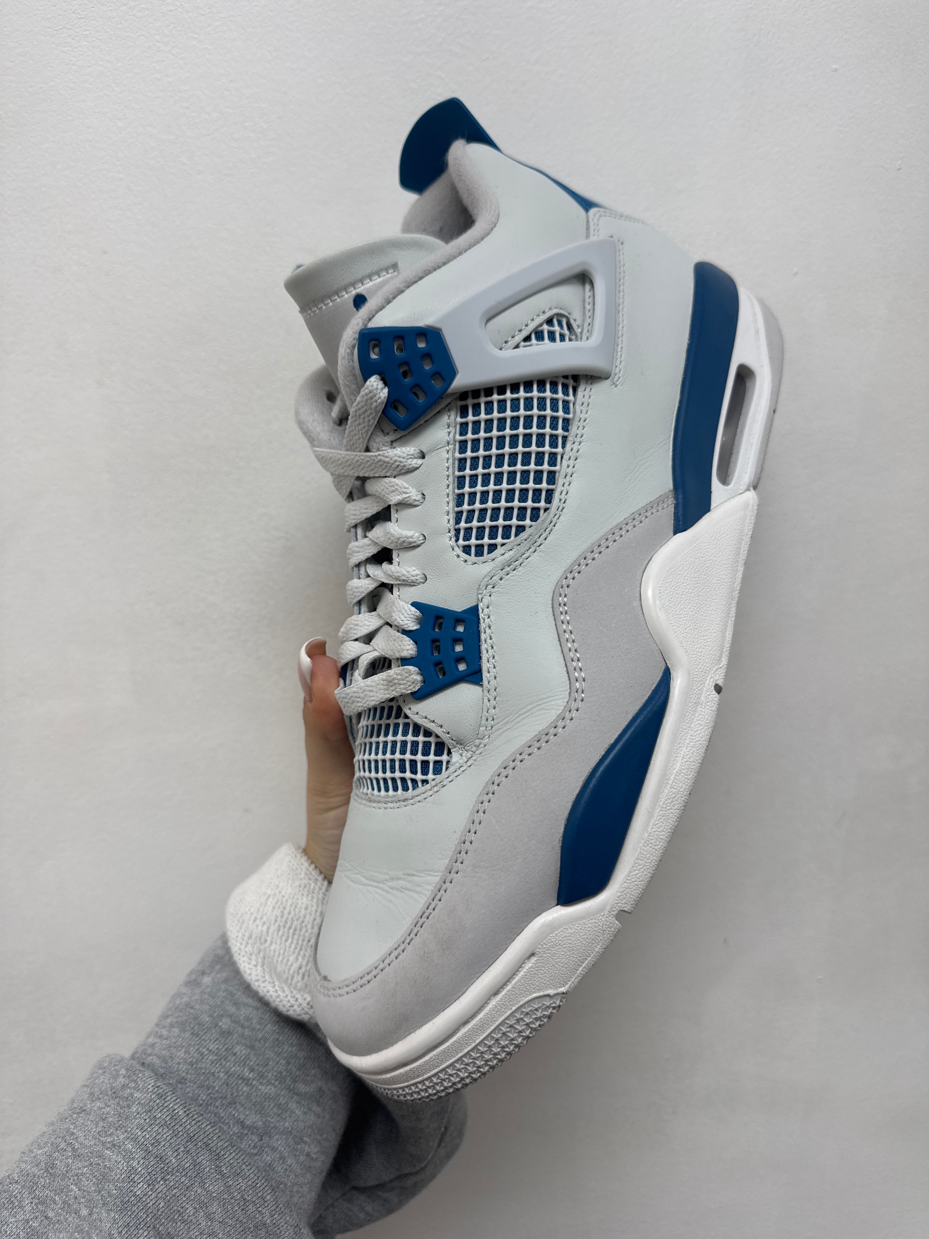 Jordan 4 Military Blue Sneakers