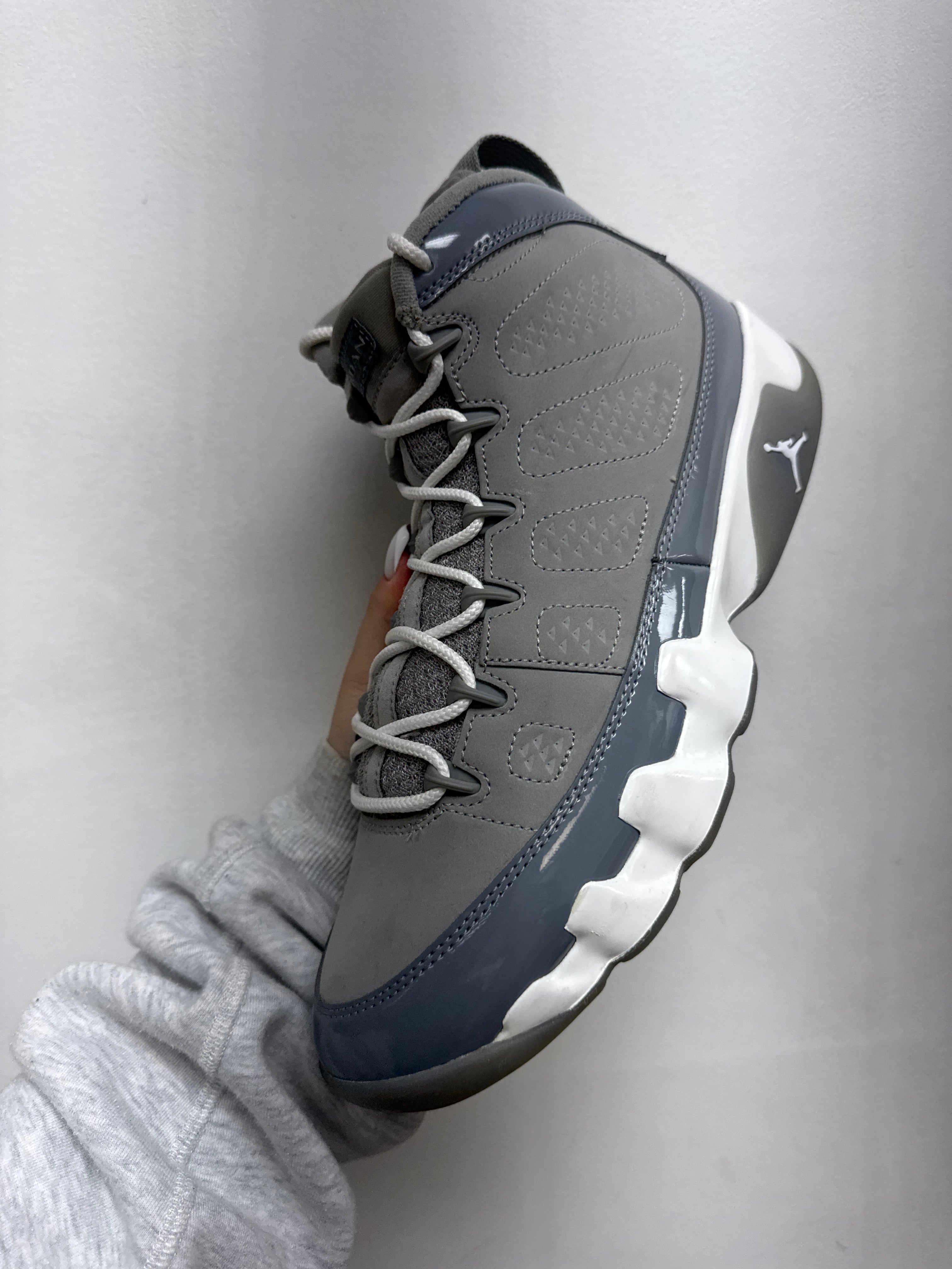 Jordan 9 Cool Grey Sneakers