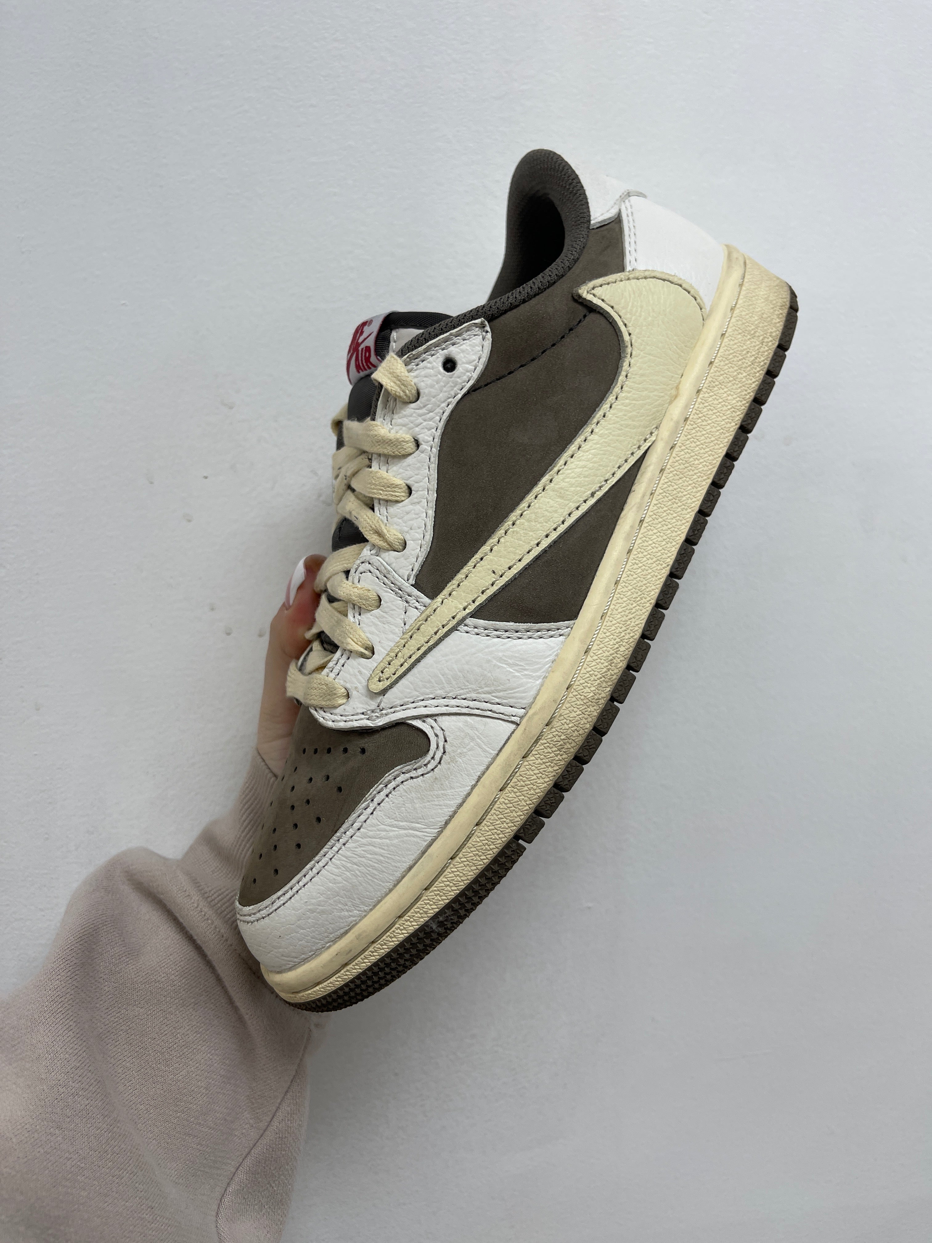 Jordan 1 Low Travis Scott Reverse Mocha Sneakers