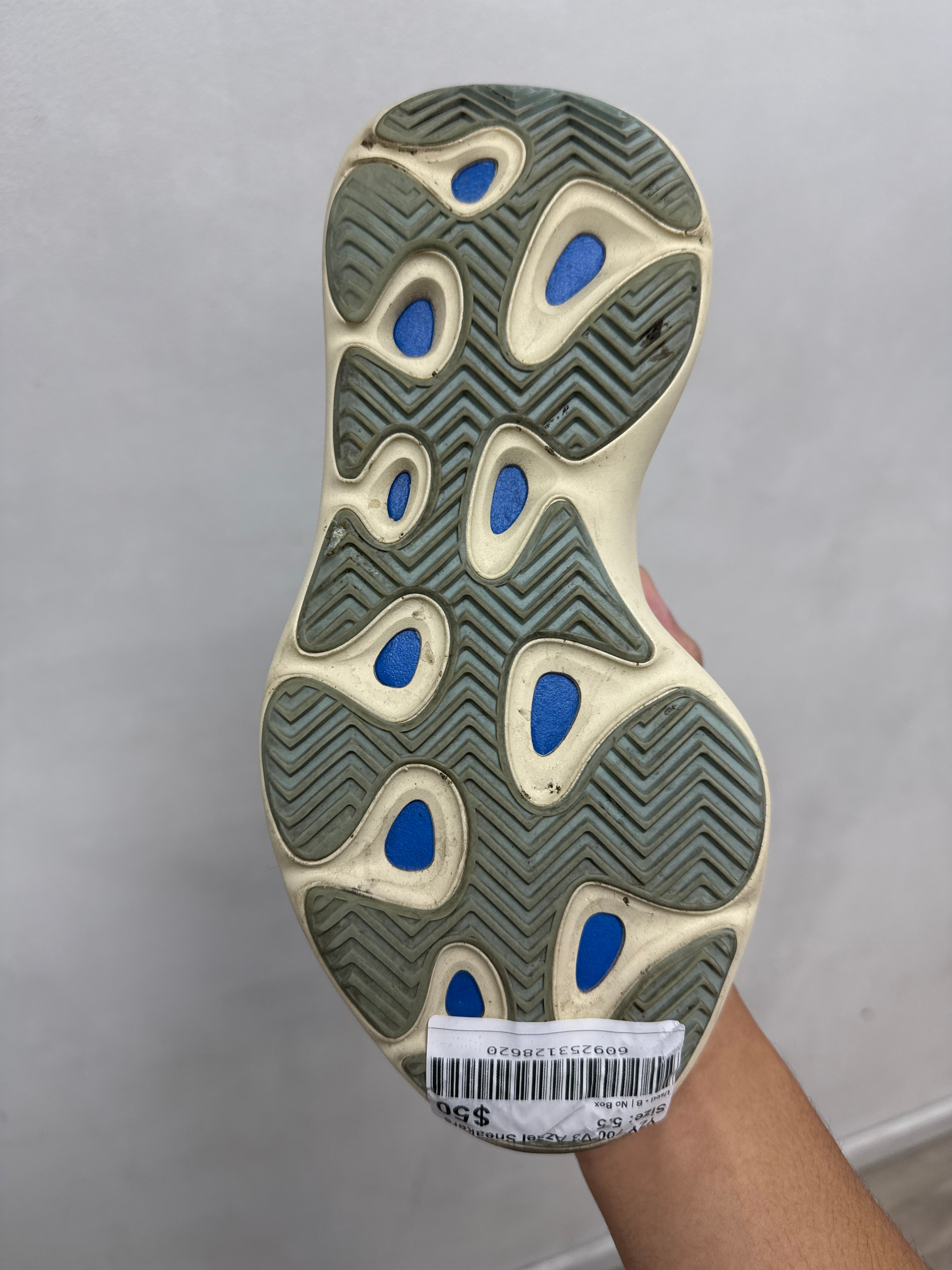YZY 700 V3 Azael Sneakers