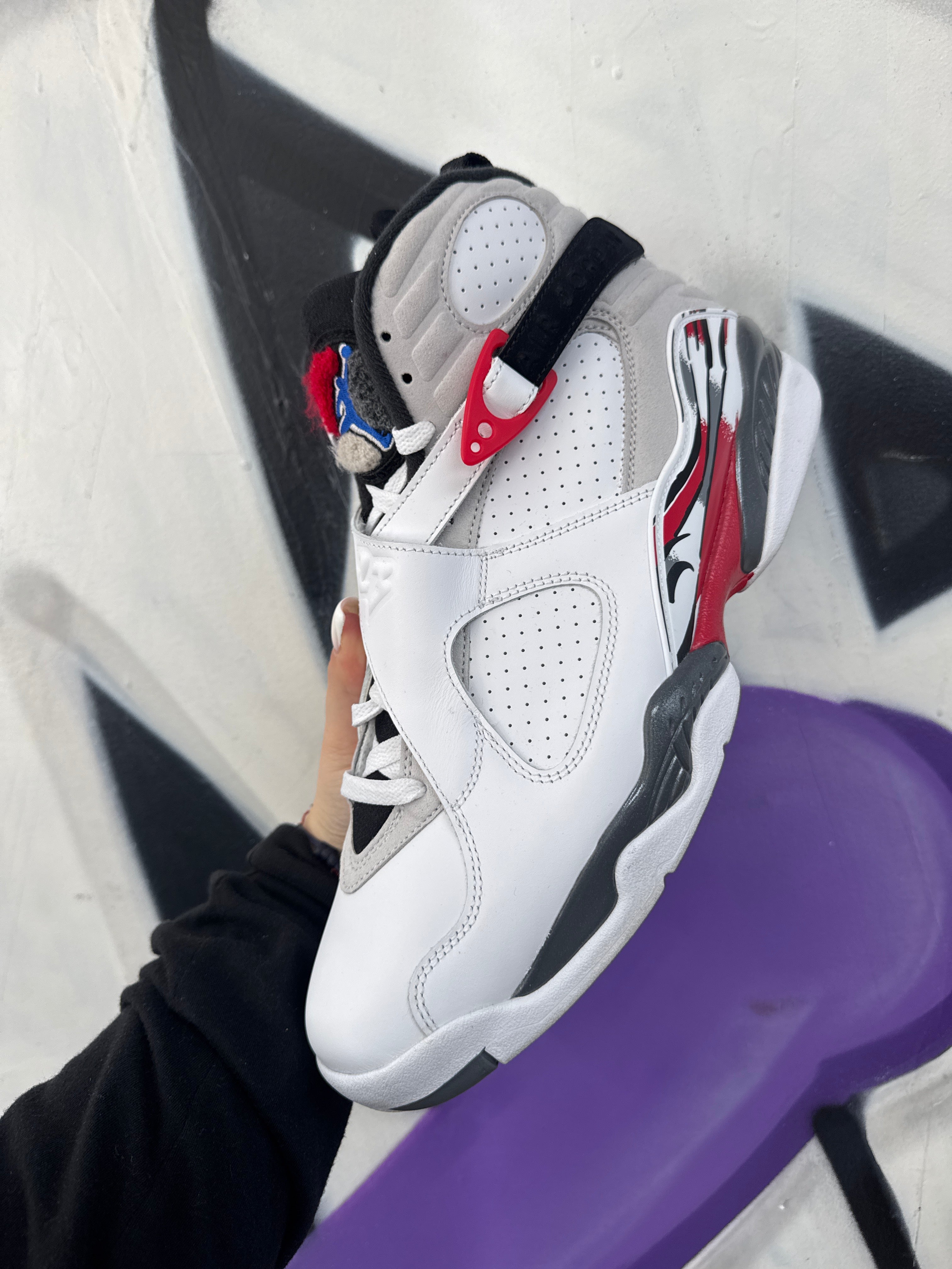 Jordan 8 Bugs Bunny Sneakers