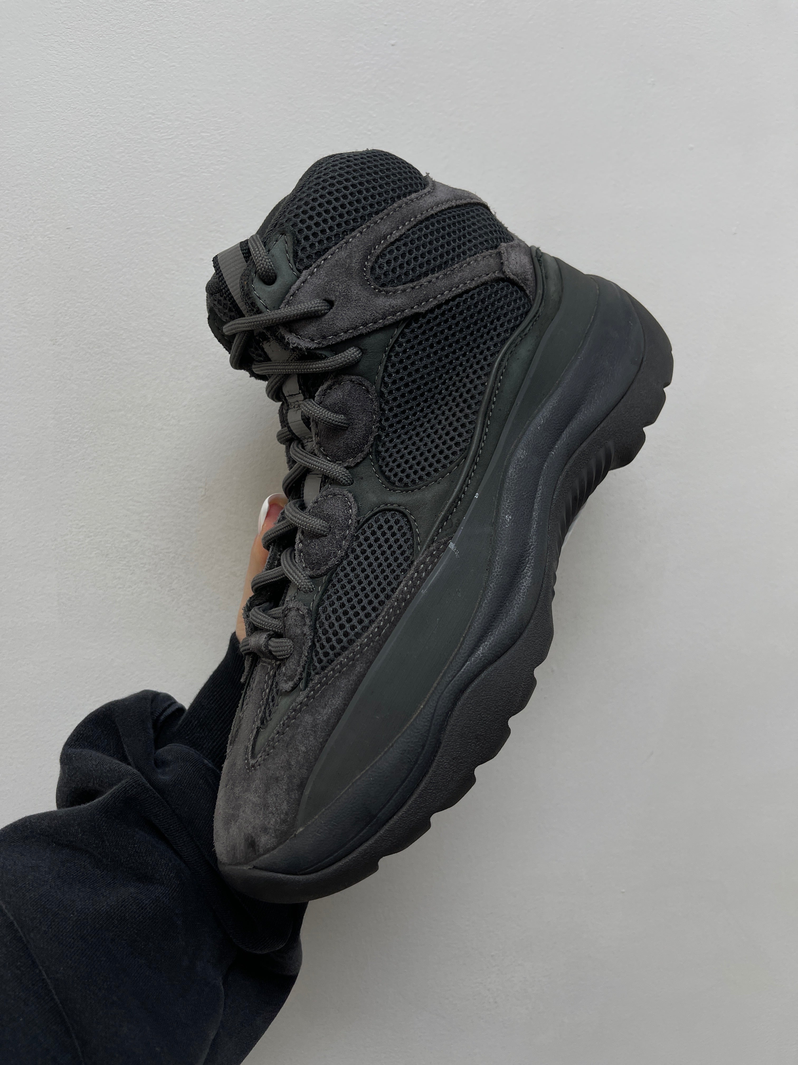 YZY Graphite DSRT Boots