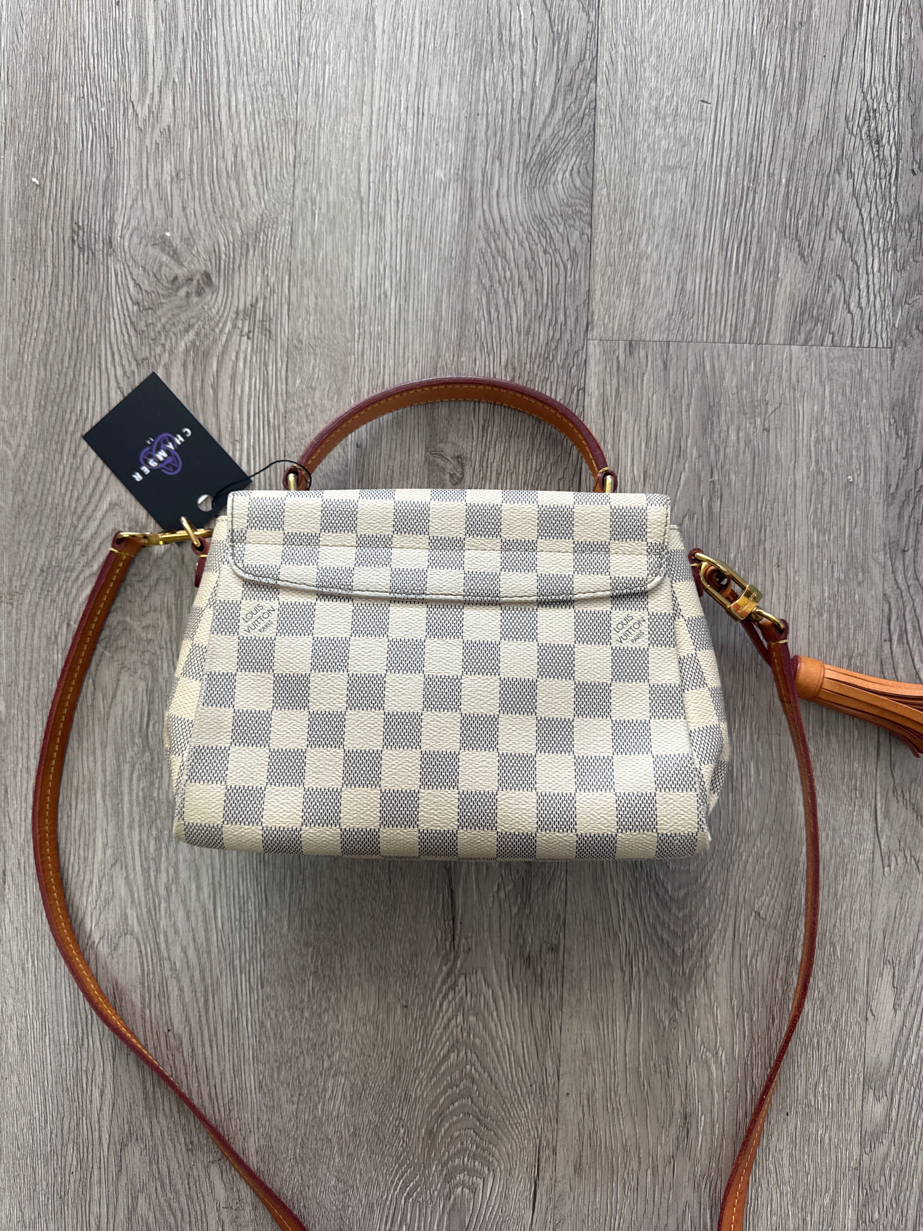 LV Cream Croisette Bag Used Medium N/A