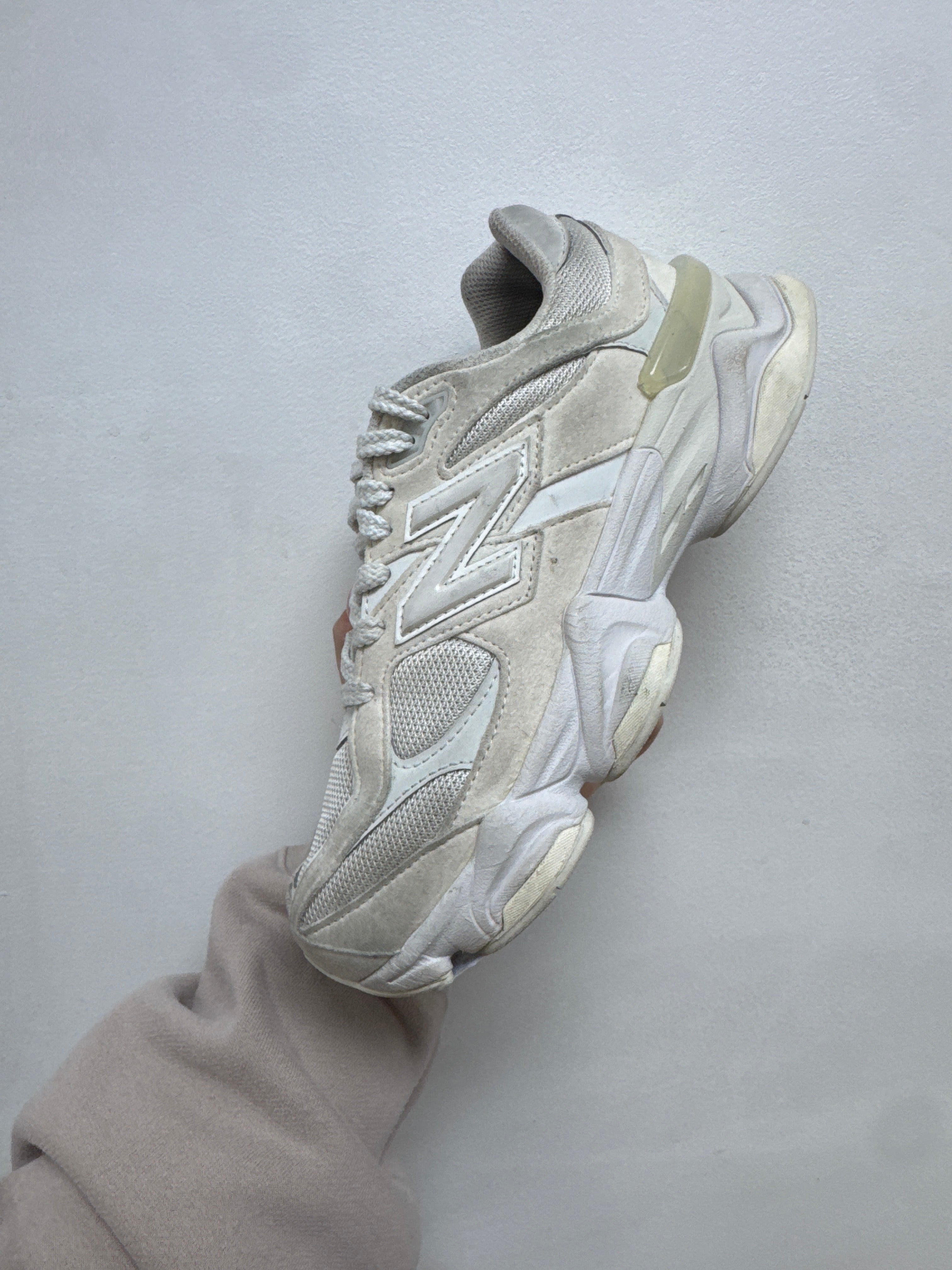 New Balance 1906D White Sneakers