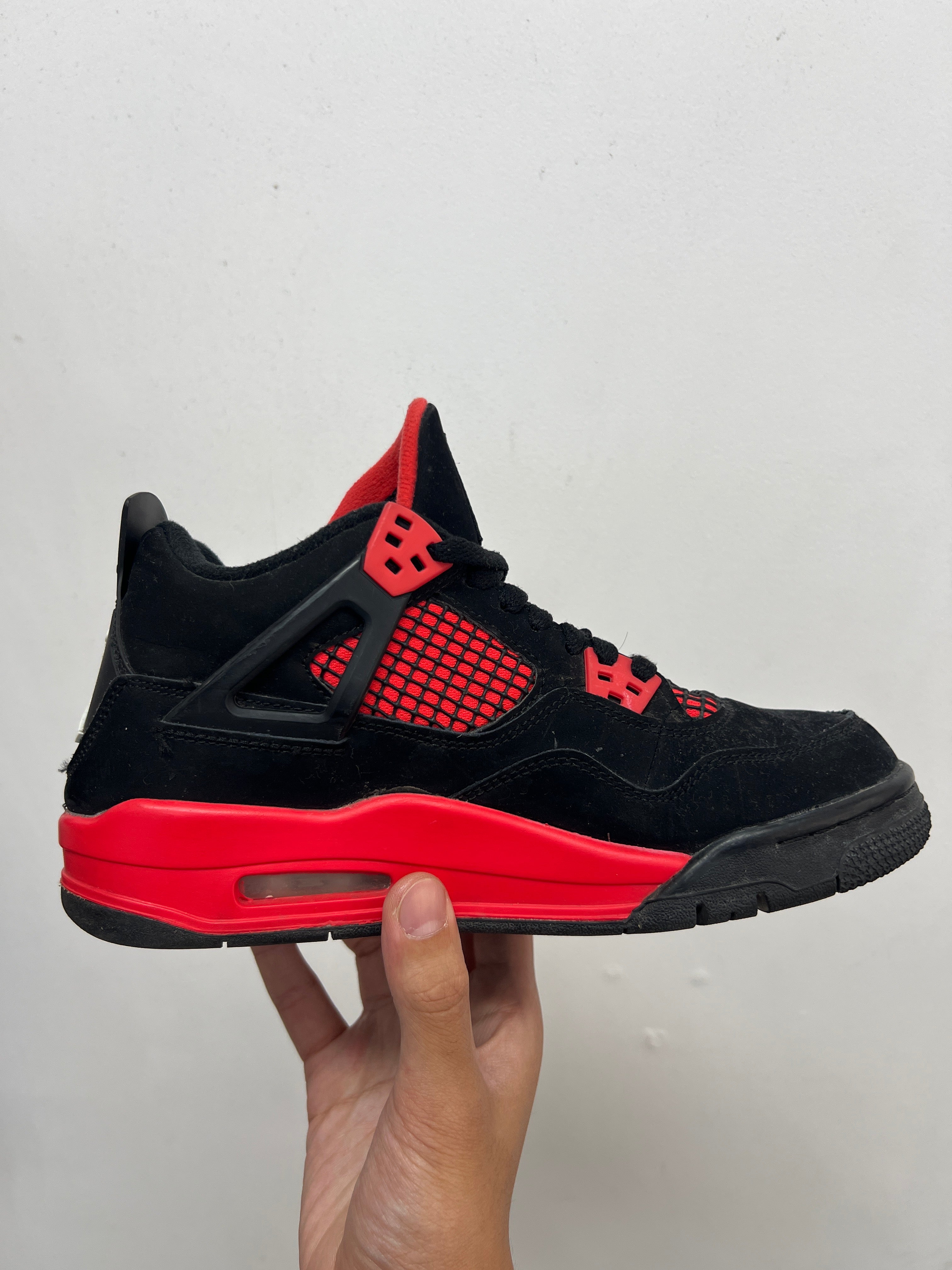 Jordan 4 Red Thunder Sneakers