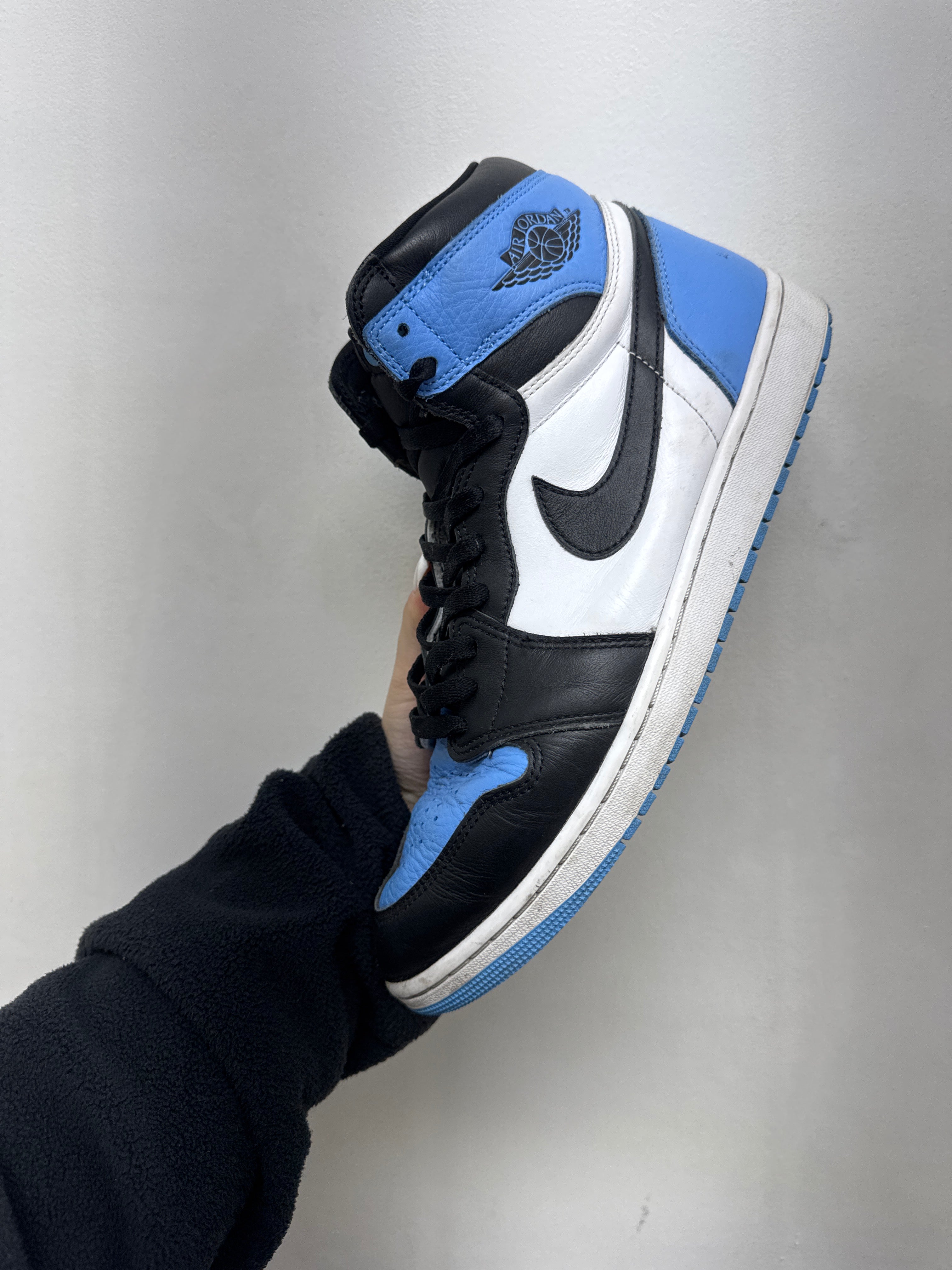 Jordan 1 UNC Toe Sneakers