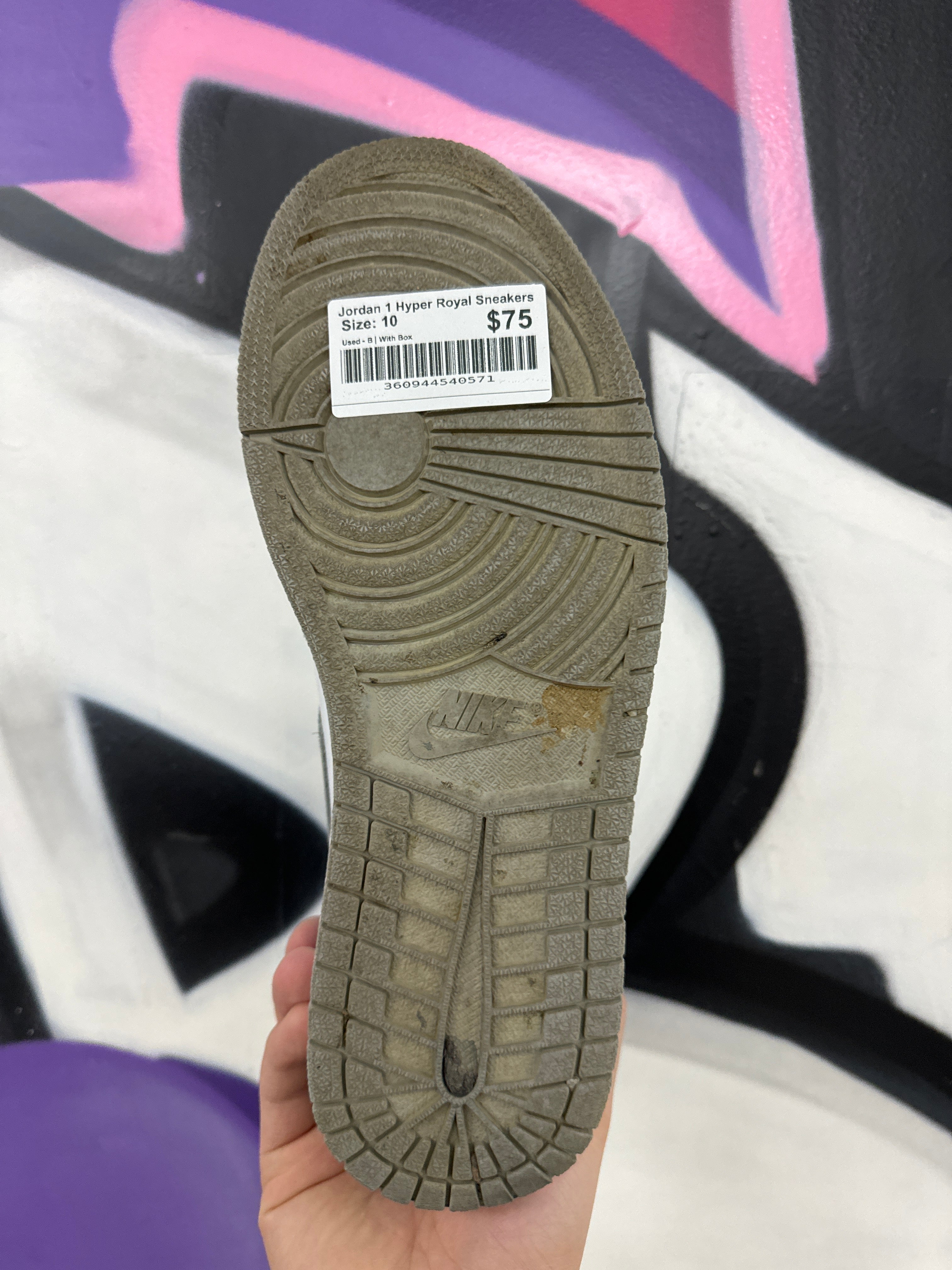 Jordan 1 Hyper Royal Sneakers