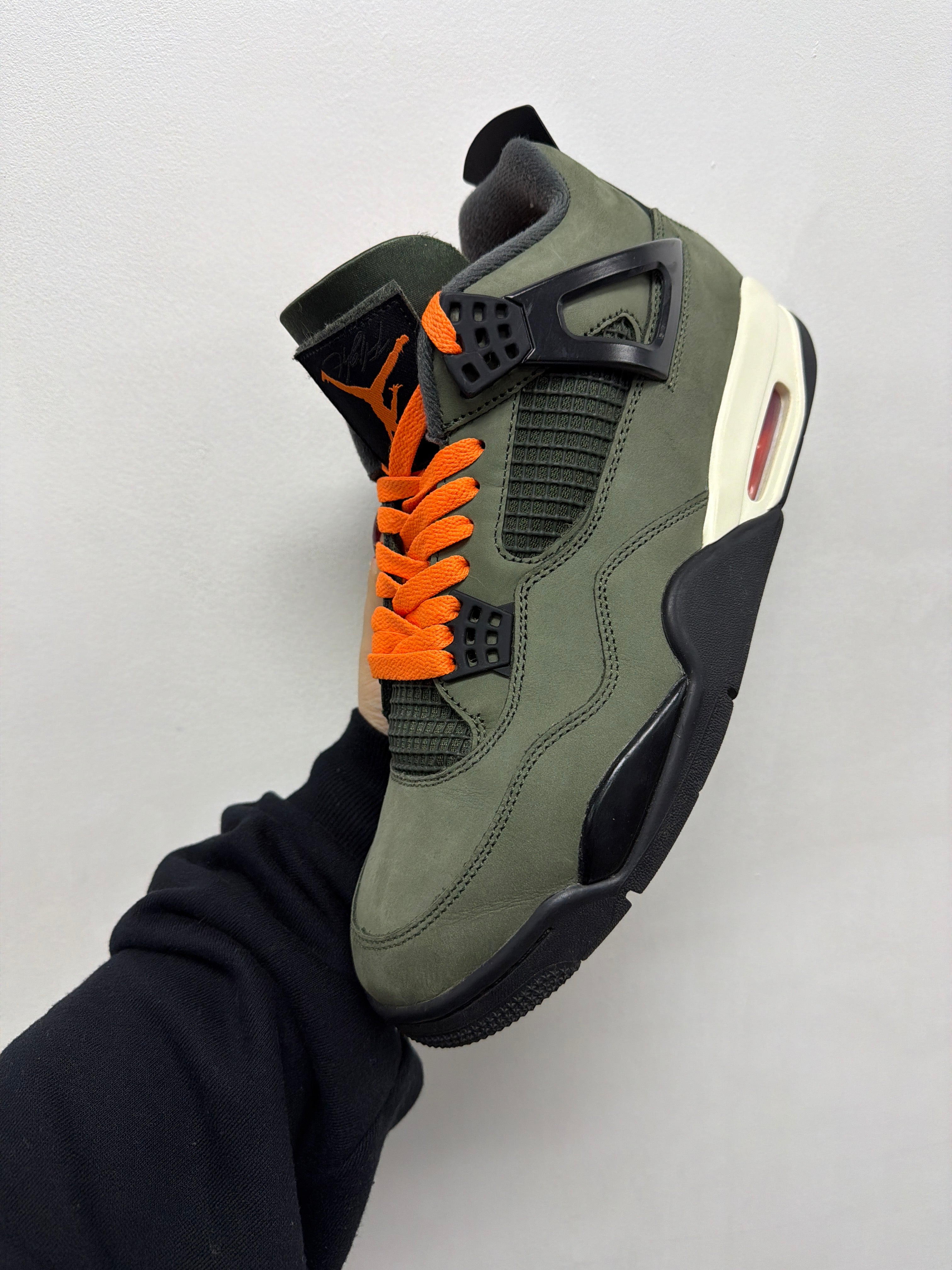 Nike Jordan 4 Undefeated Sneakers