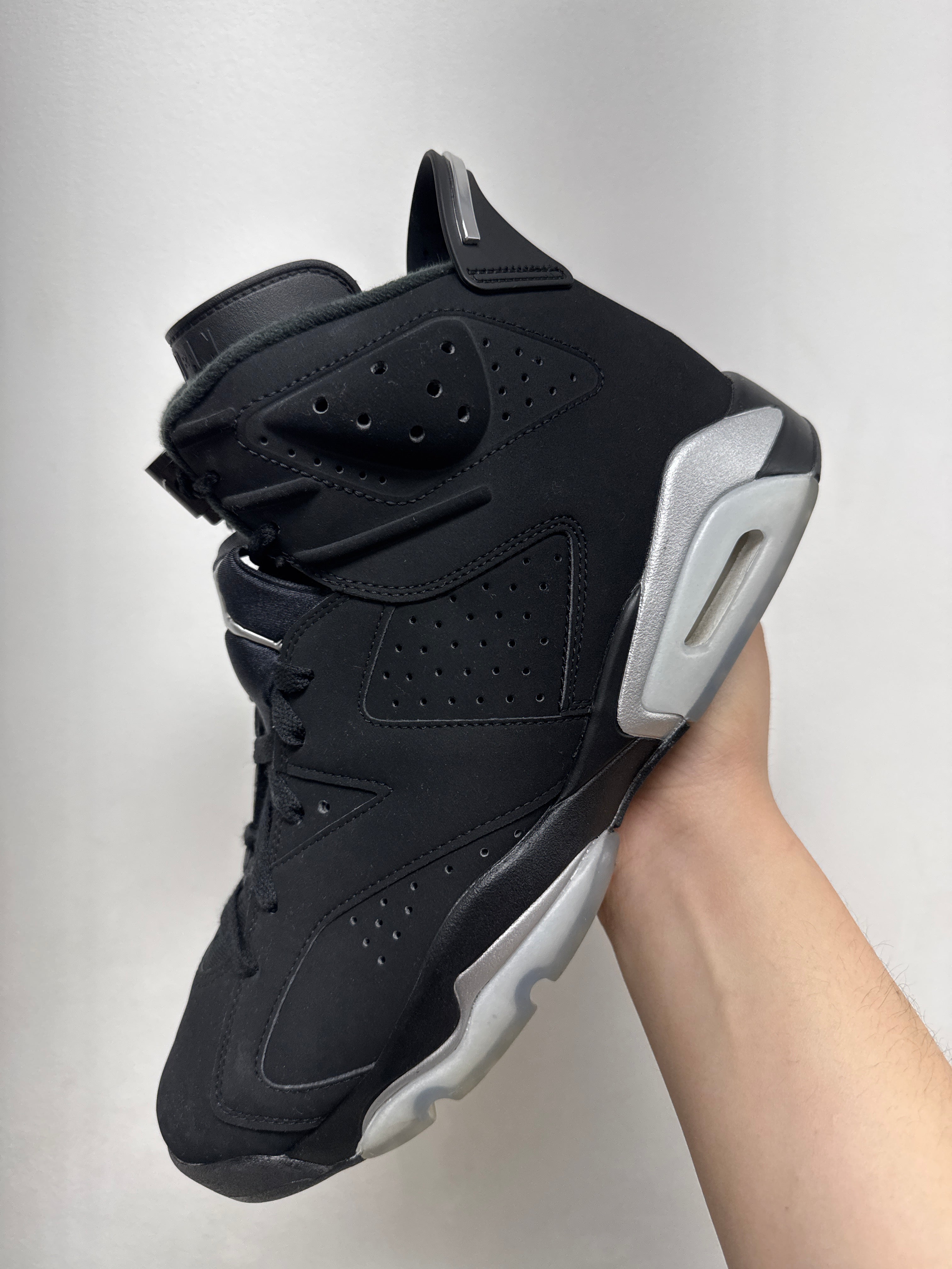 Jordan 6 Chrome Sneakers